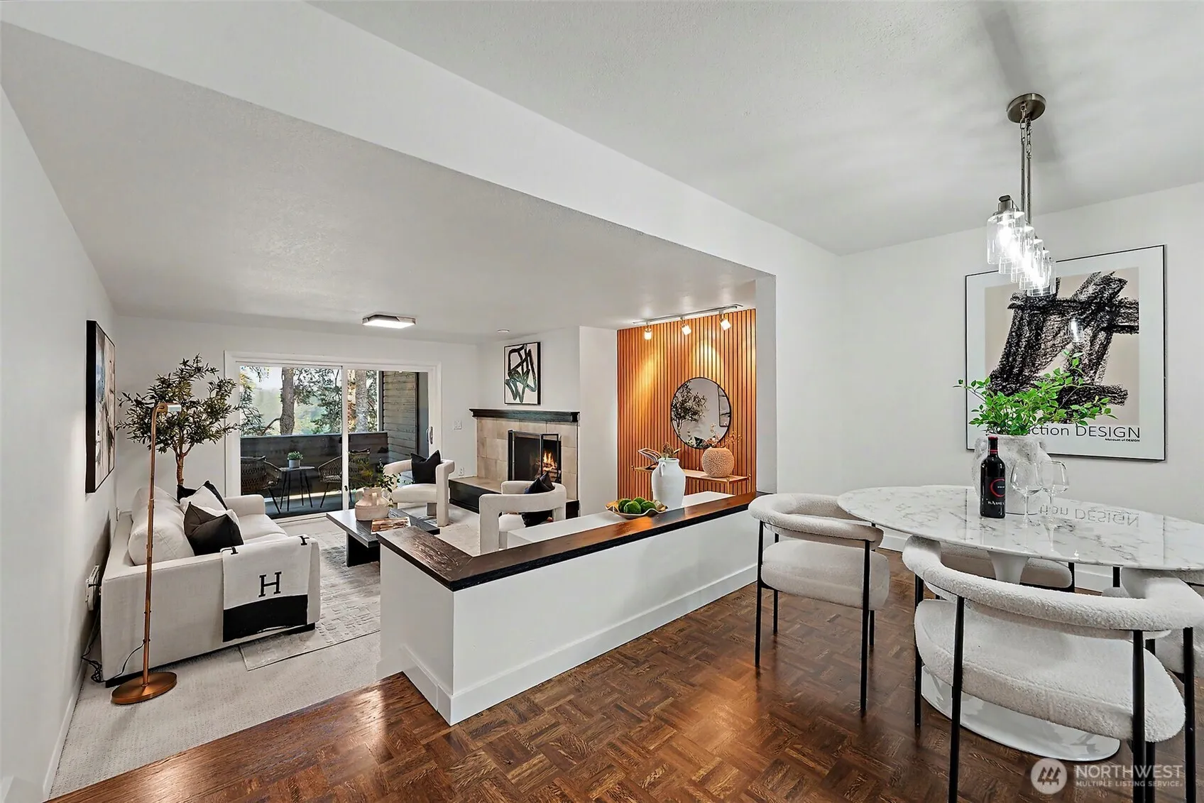 Property photo for 13605 Ne 8th Street #203, Bellevue photo 2