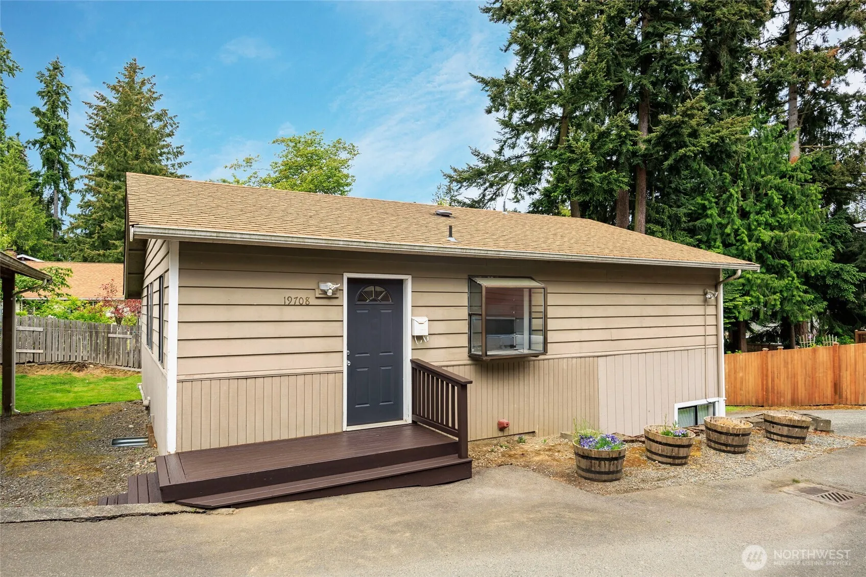 Property photo for 19708 North Park Avenue N, Shoreline photo 2