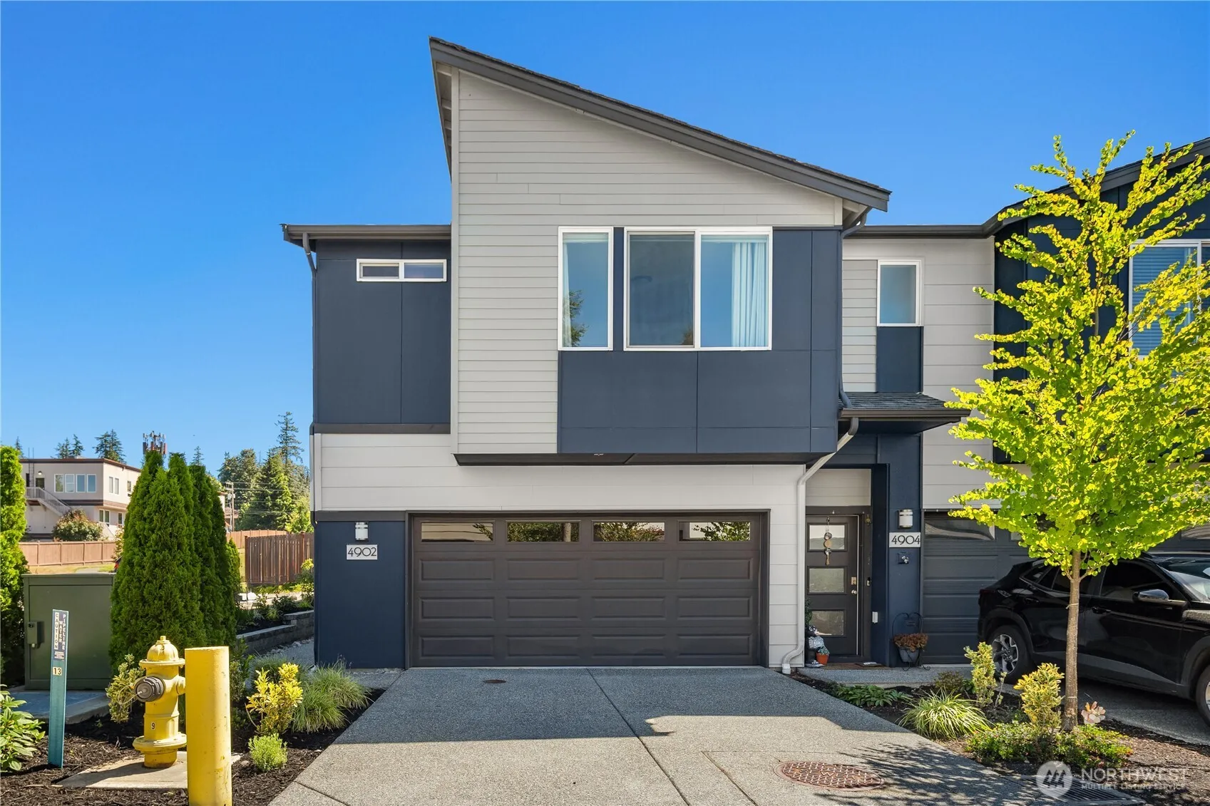 Property photo for 4902 Courtyard Lane #b1, Mukilteo