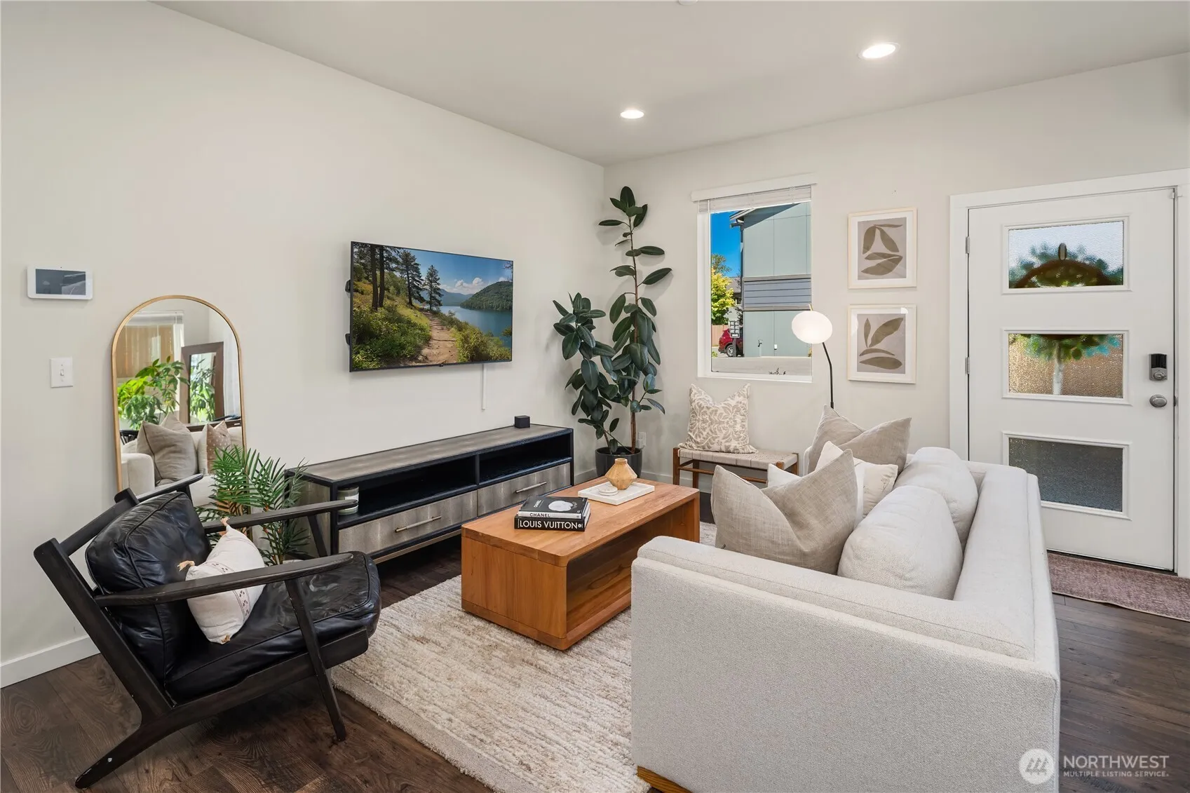 Property photo for 4902 Courtyard Lane #b1, Mukilteo photo 5