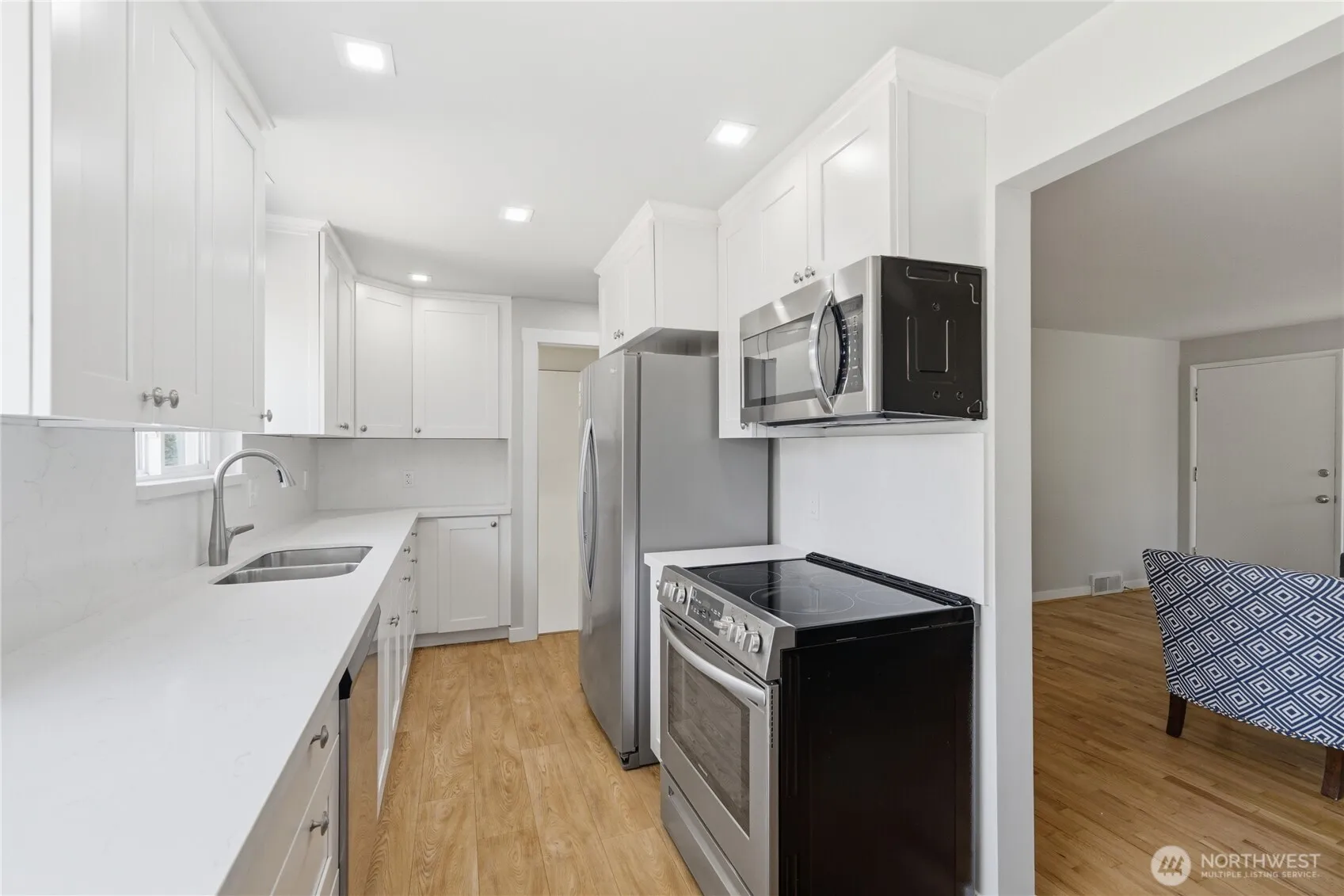 Property photo for 3844 49th Avenue Sw, Seattle photo 5