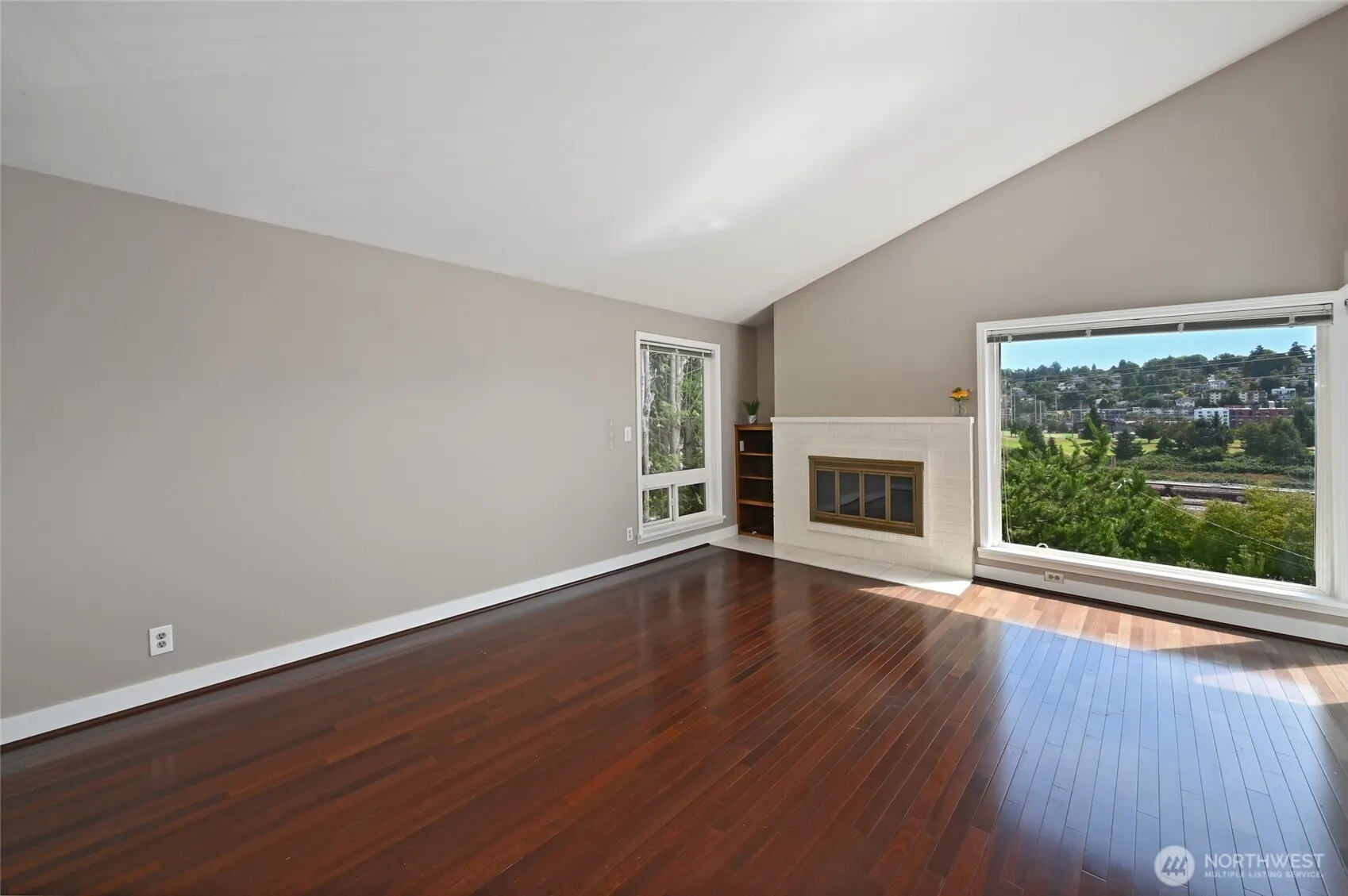 Property photo for 2636 22nd Avenue W #303, Seattle photo 3
