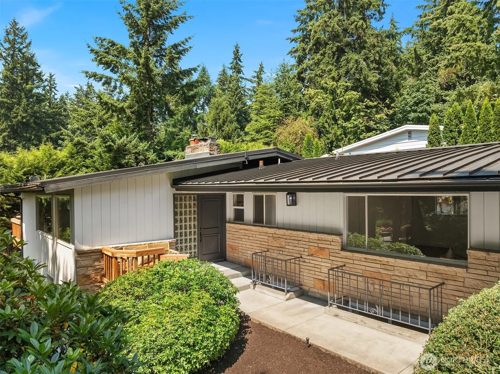Property photo for 11215 Champagne Point Road Ne, Kirkland