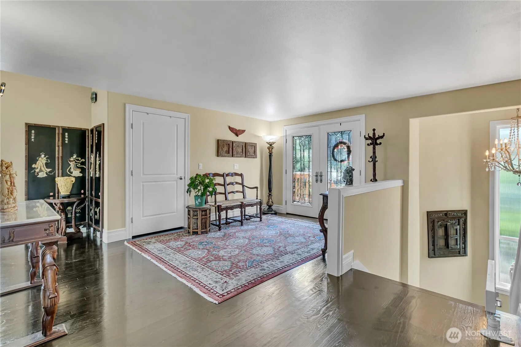 Property photo for 6203 Watchtower Road Ne, Tacoma photo 4