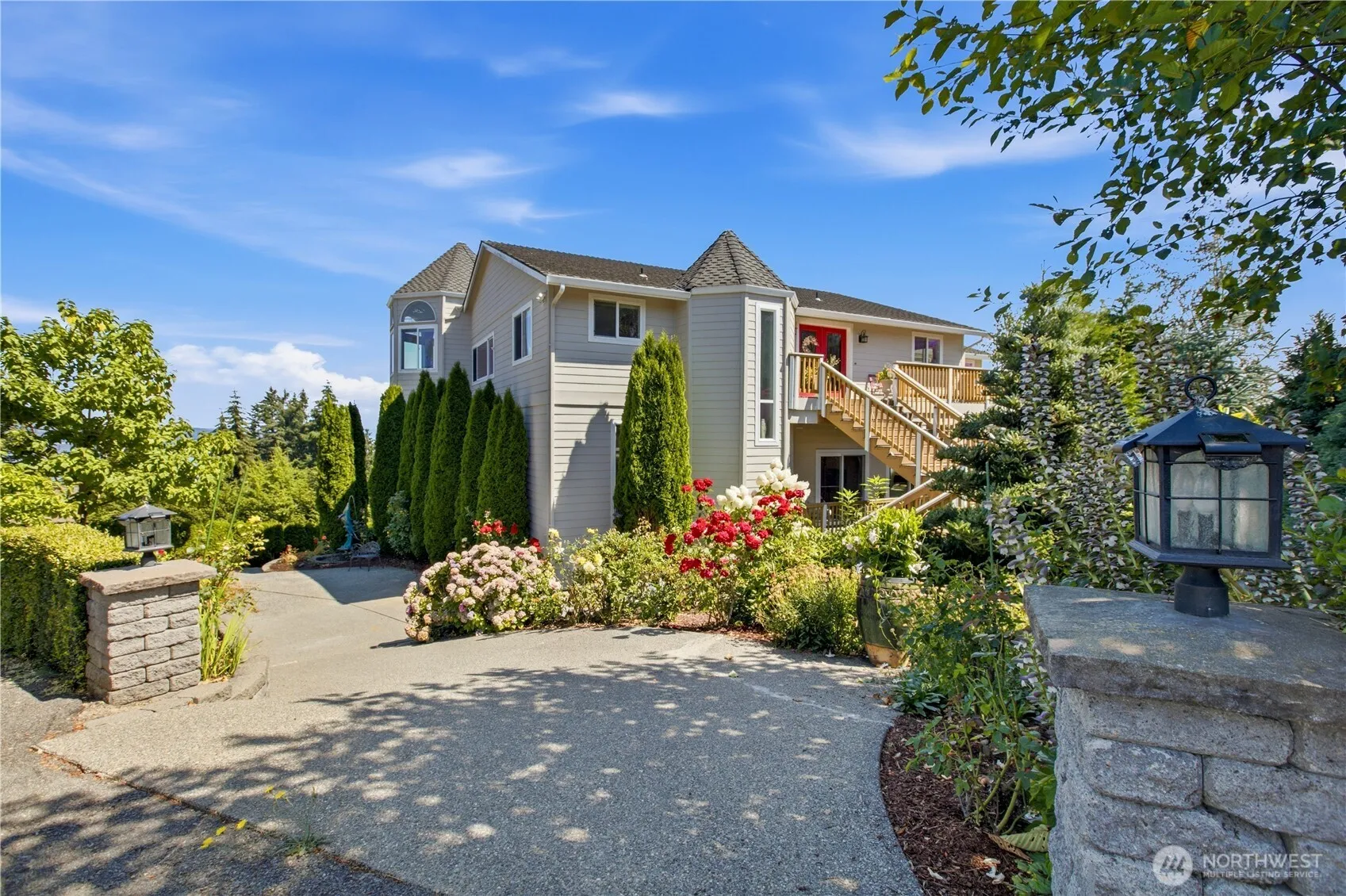 Property photo for 6203 Watchtower Road Ne, Tacoma photo 2