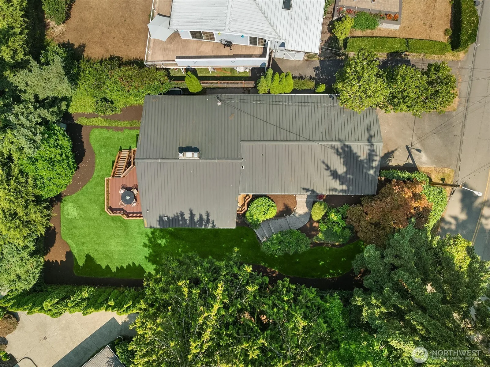 Property photo for 11215 Champagne Point Road Ne, Kirkland photo 5