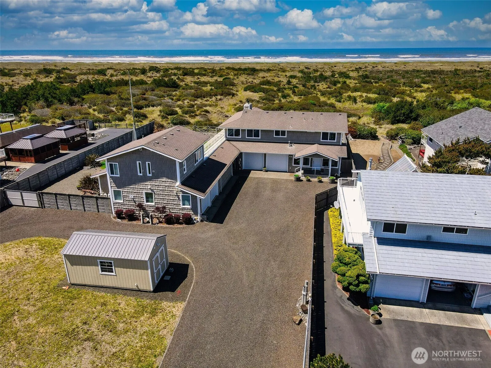Property photo for 935 S Sand Dune Avenue Sw, Ocean Shores photo 2