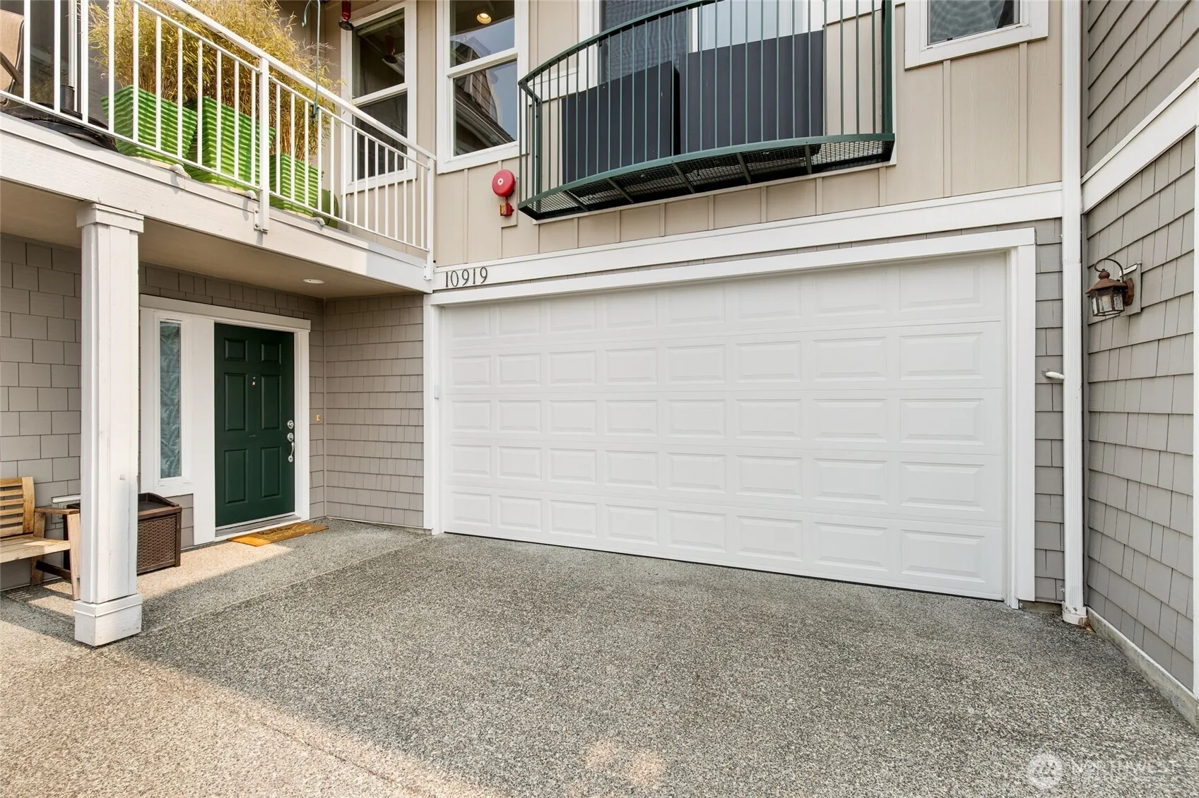 Property photo for 10919 E Villa Monte Drive, Mukilteo photo 3