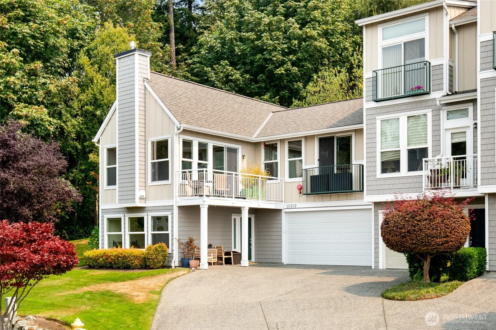 Property photo for 10919 E Villa Monte Drive, Mukilteo photo 2