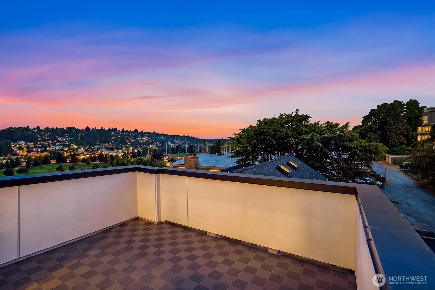 Property photo for 2538 14th Avenue W #e, Seattle