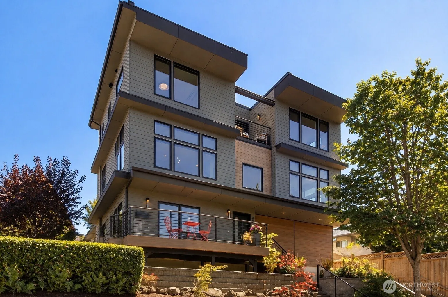 Property photo for 3240 32nd Avenue W, Seattle
