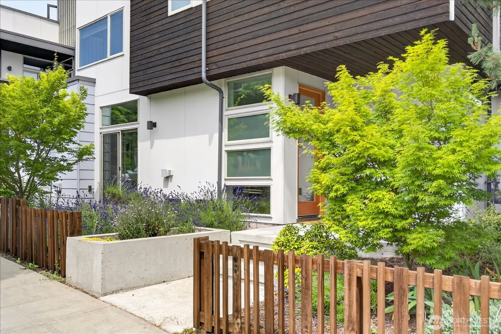 Property photo for 4440 Renton Avenue S, Seattle photo 2