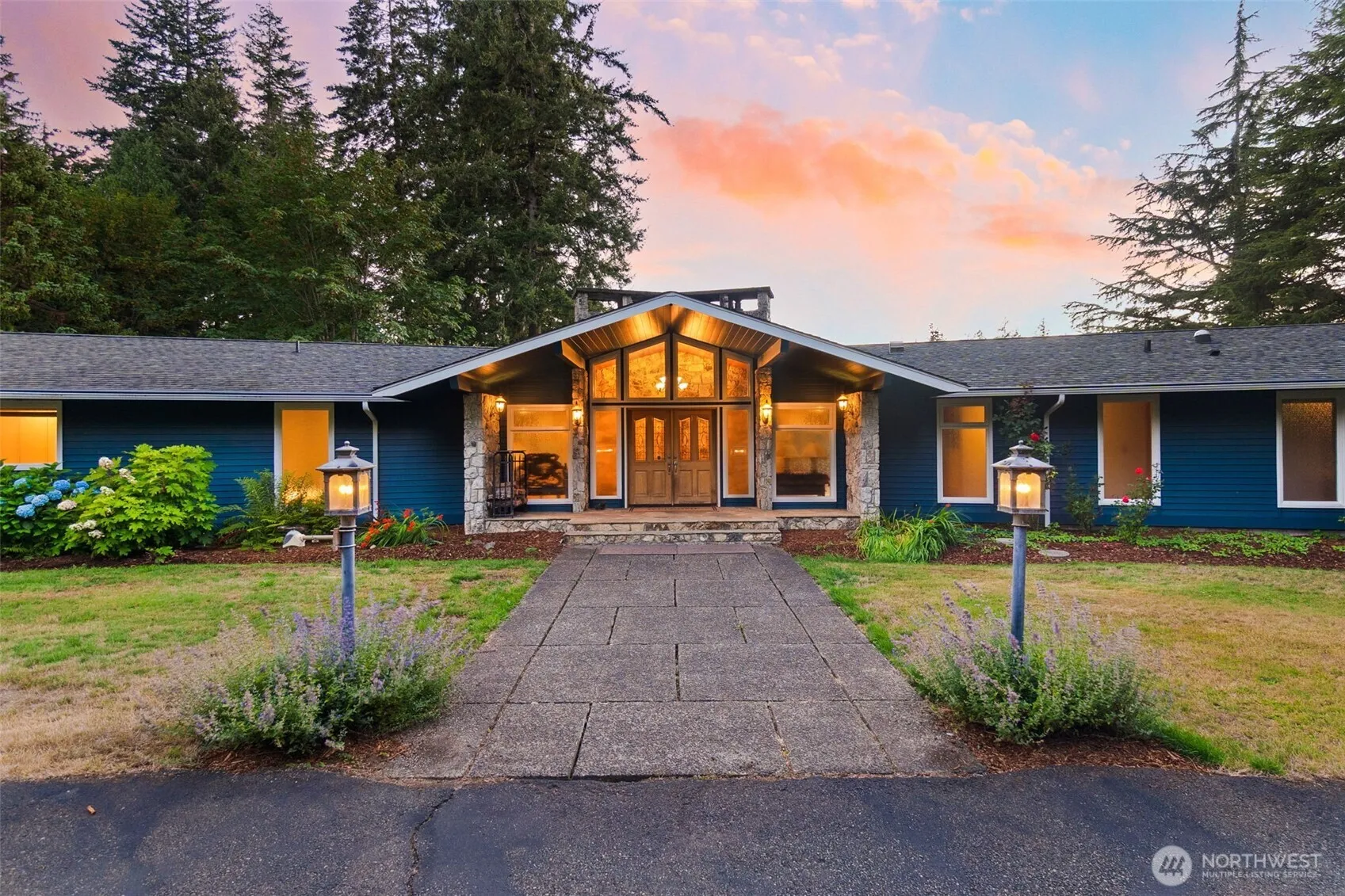 Property photo for 191 Se Vic King Road, Shelton