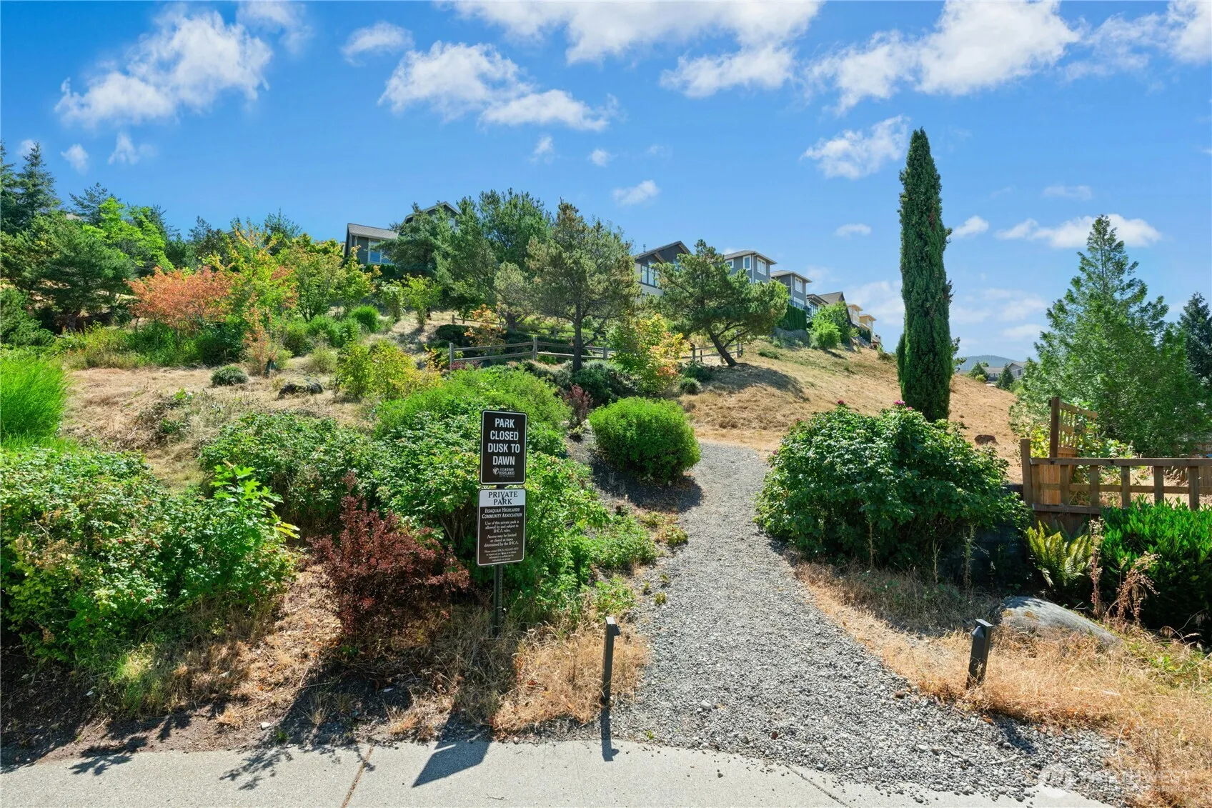 Property photo for 1652 25th Place Ne #203, Issaquah photo 2