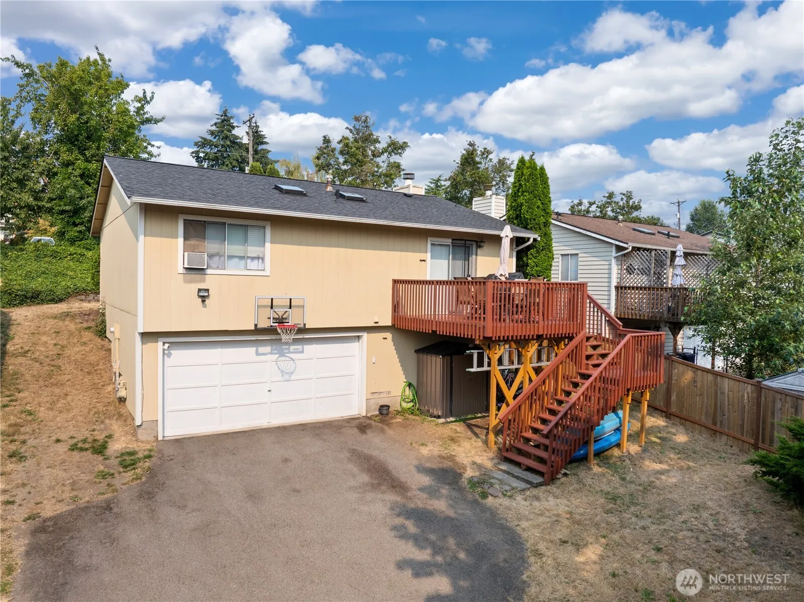 Property photo for 3103 58th Avenue Ne, Tacoma photo 2