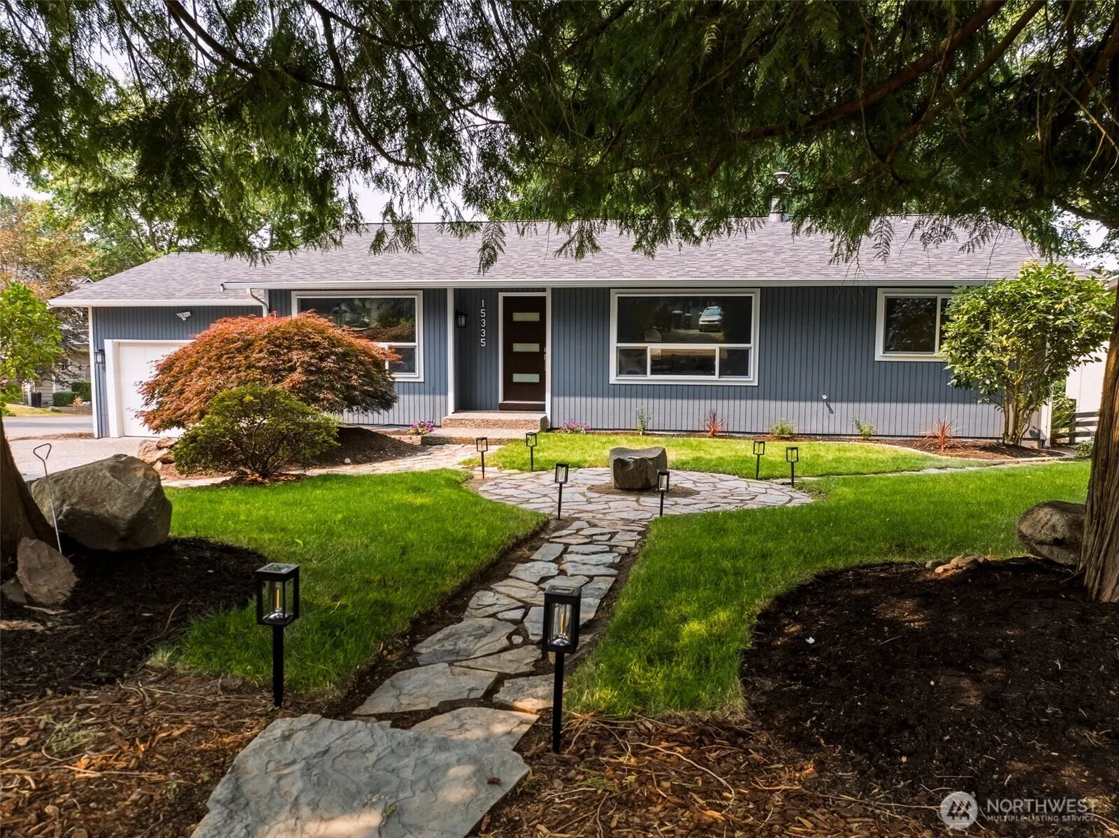Property photo for 15335 81st Avenue Ne, Kenmore photo 2