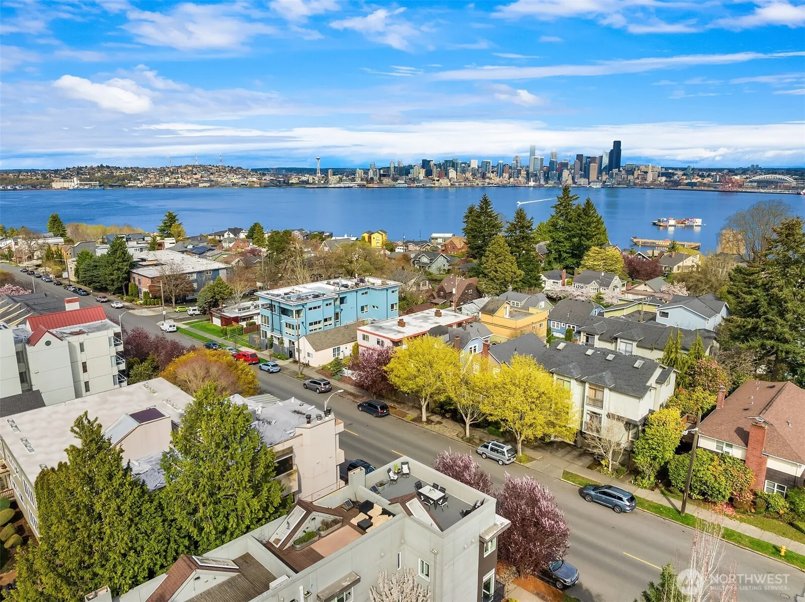 Property photo for 1633 California Avenue Sw #b, Seattle photo 3