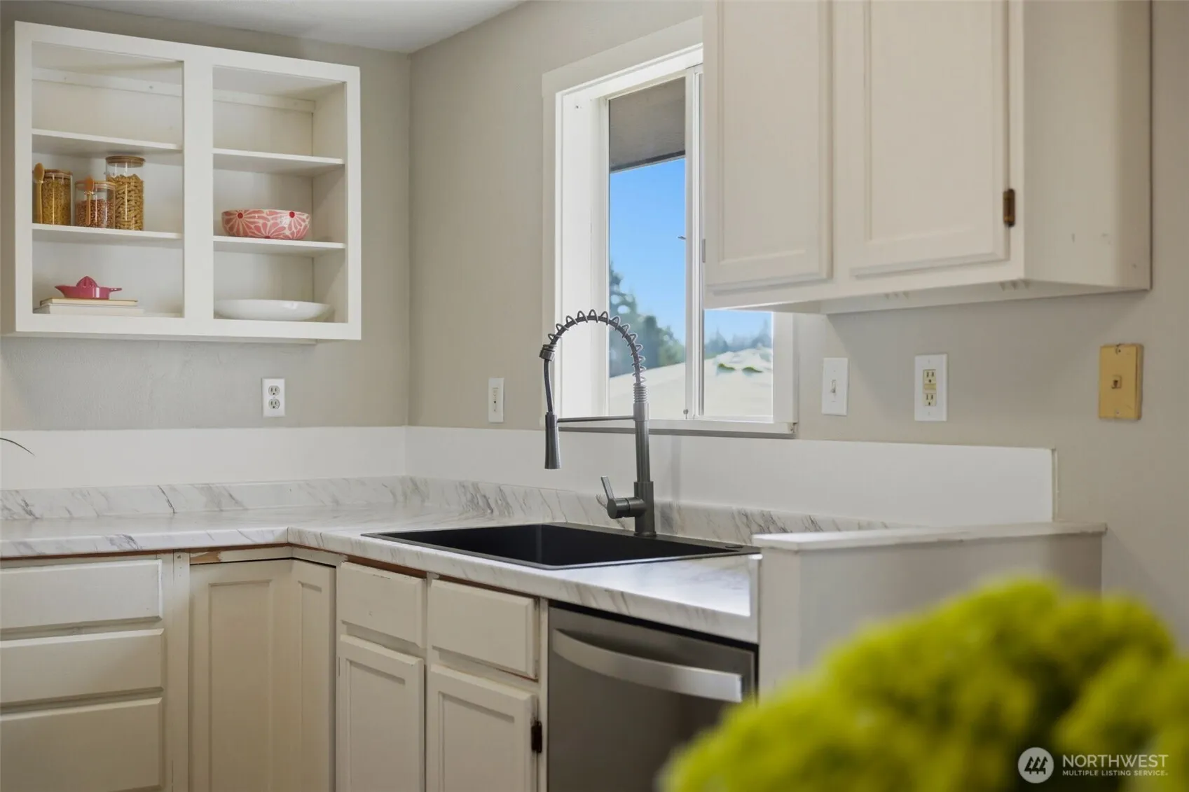 Property photo for 4306 N Highland Avenue, Tacoma photo 4