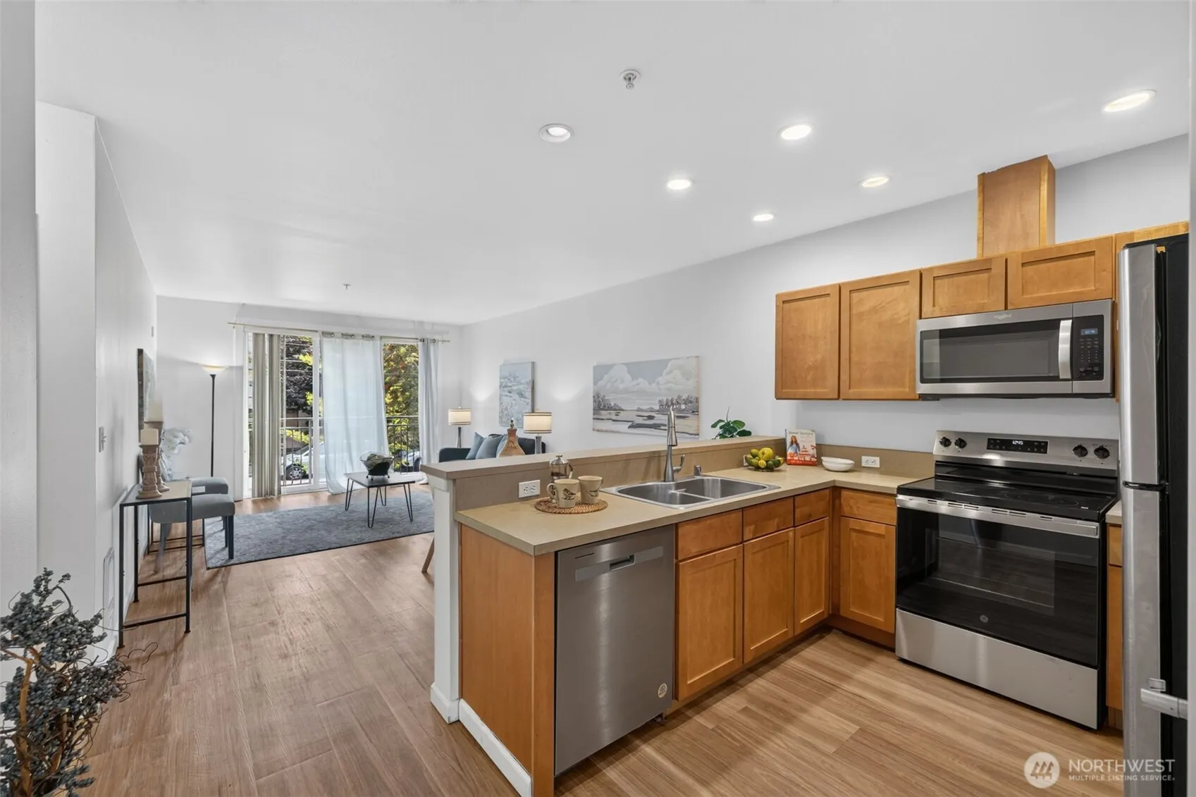 Property photo for 1220 E Columbia Street #202, Seattle photo 4