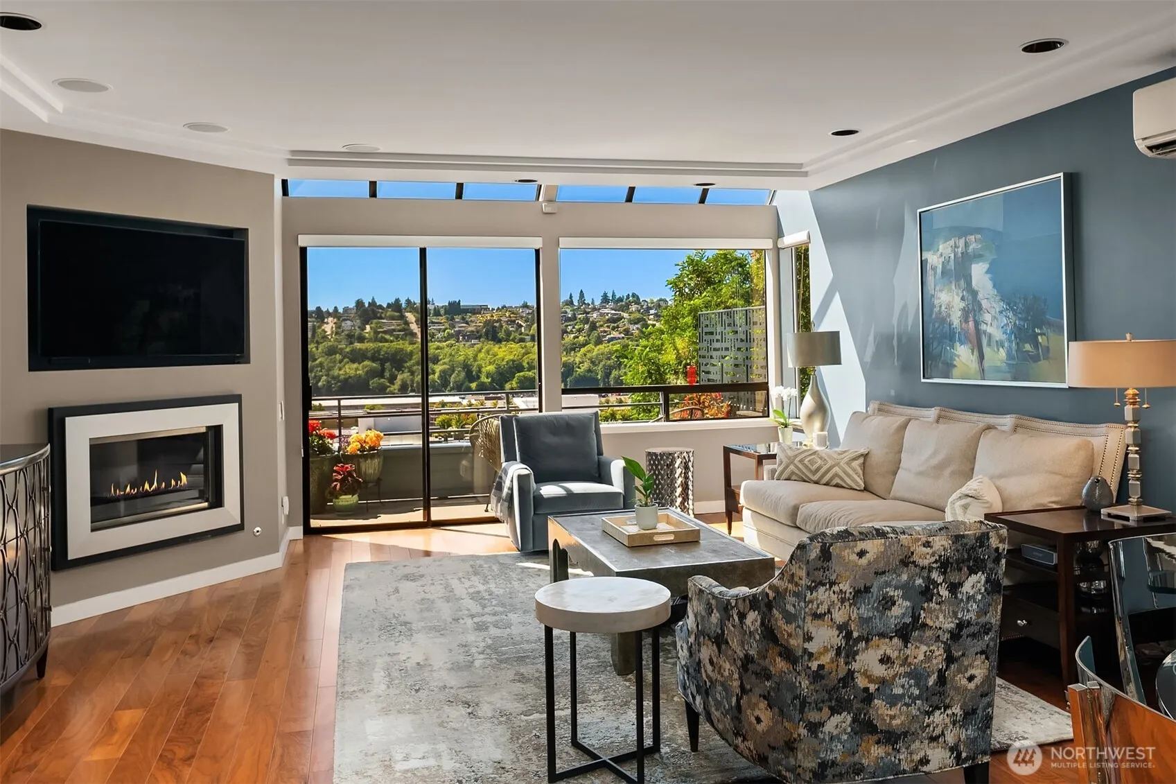 Property photo for 2223 13th Avenue W #301, Seattle photo 4