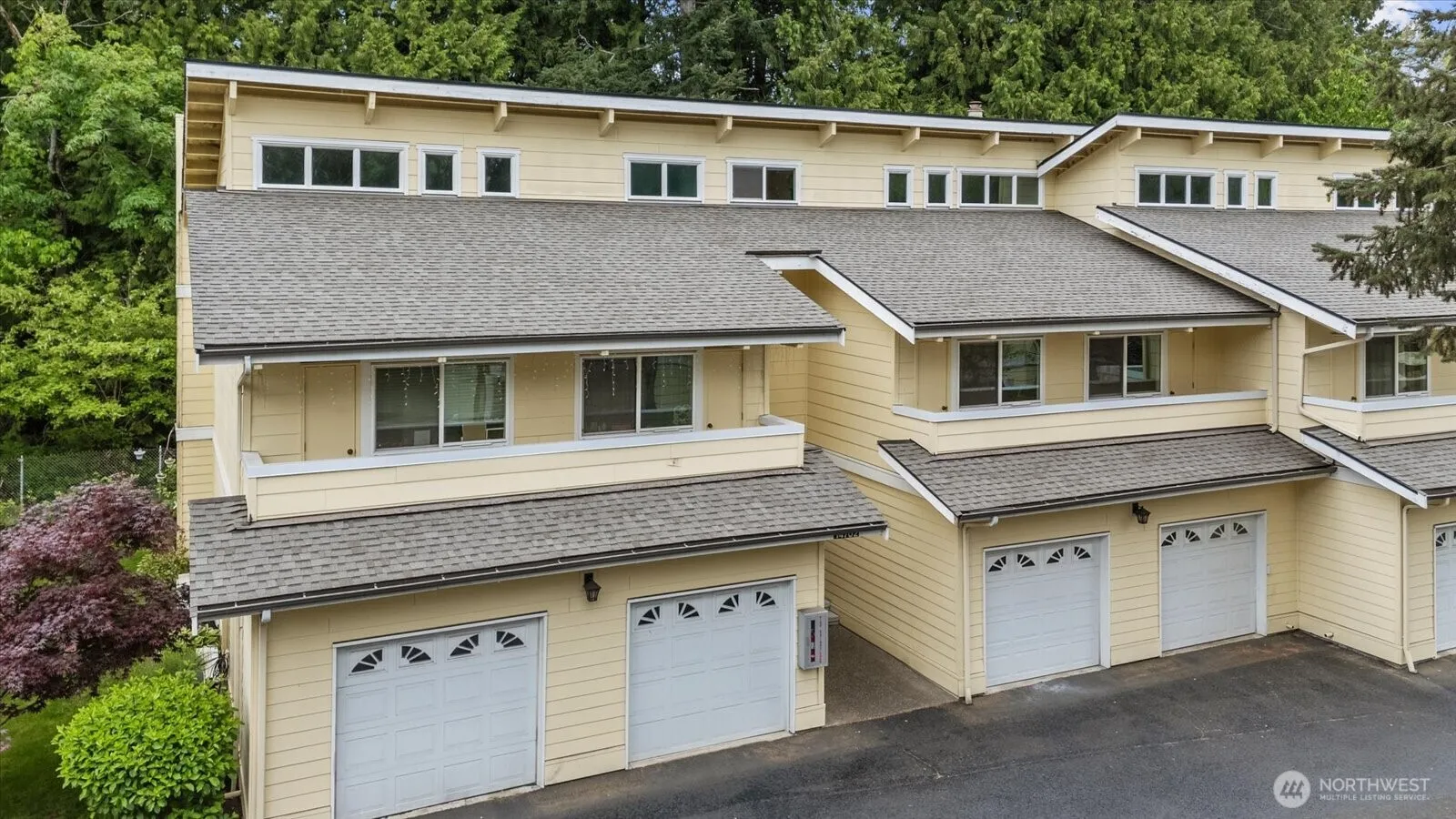 Property photo for 14702 Ne 51st Street #a2, Bellevue photo 3
