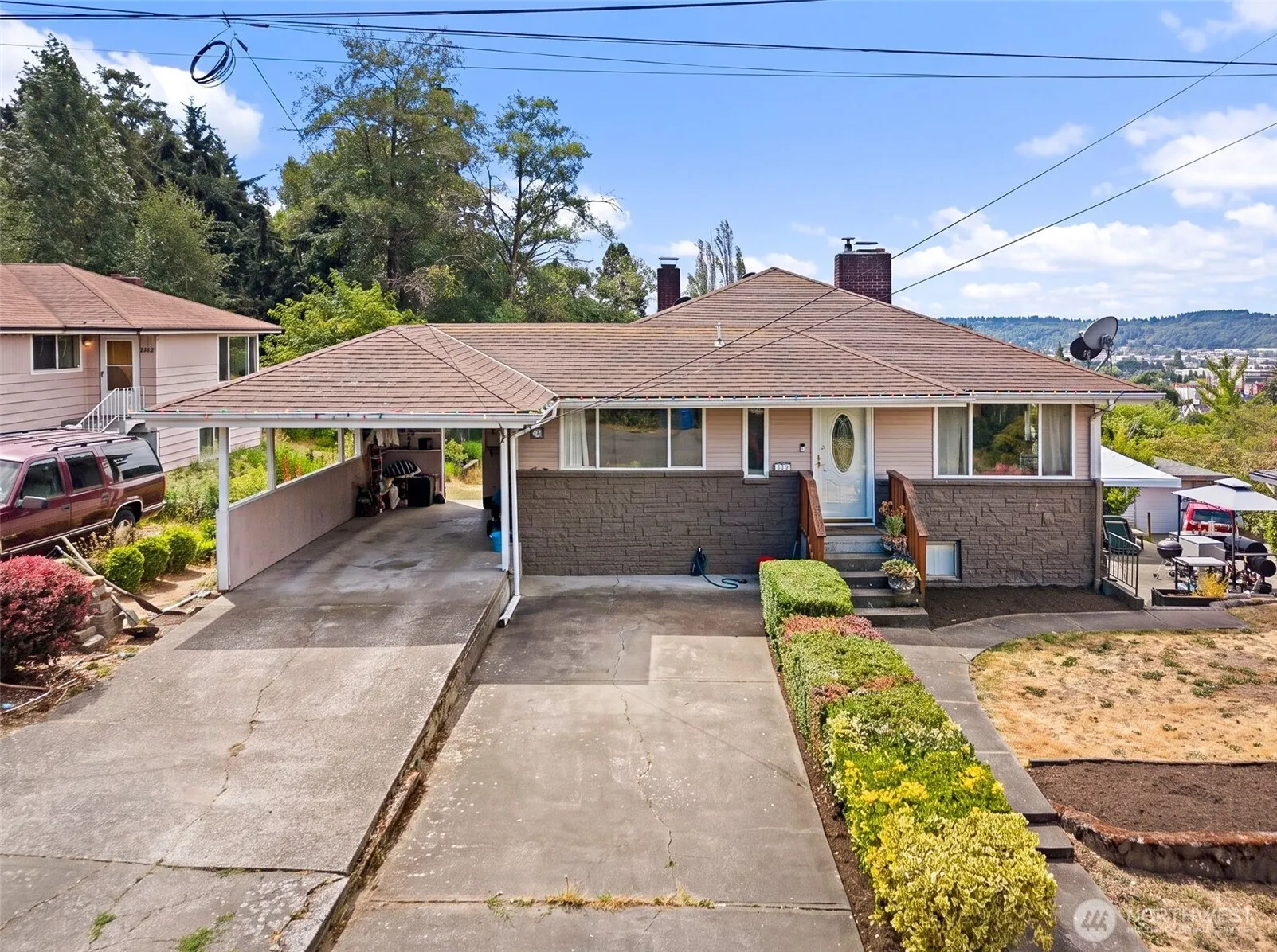 Property photo for 1735 S Pearl Street, Seattle