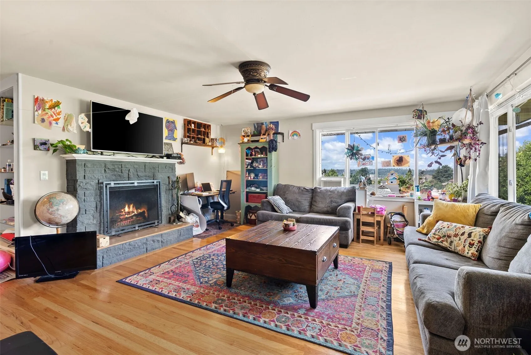 Property photo for 1735 S Pearl Street, Seattle photo 4