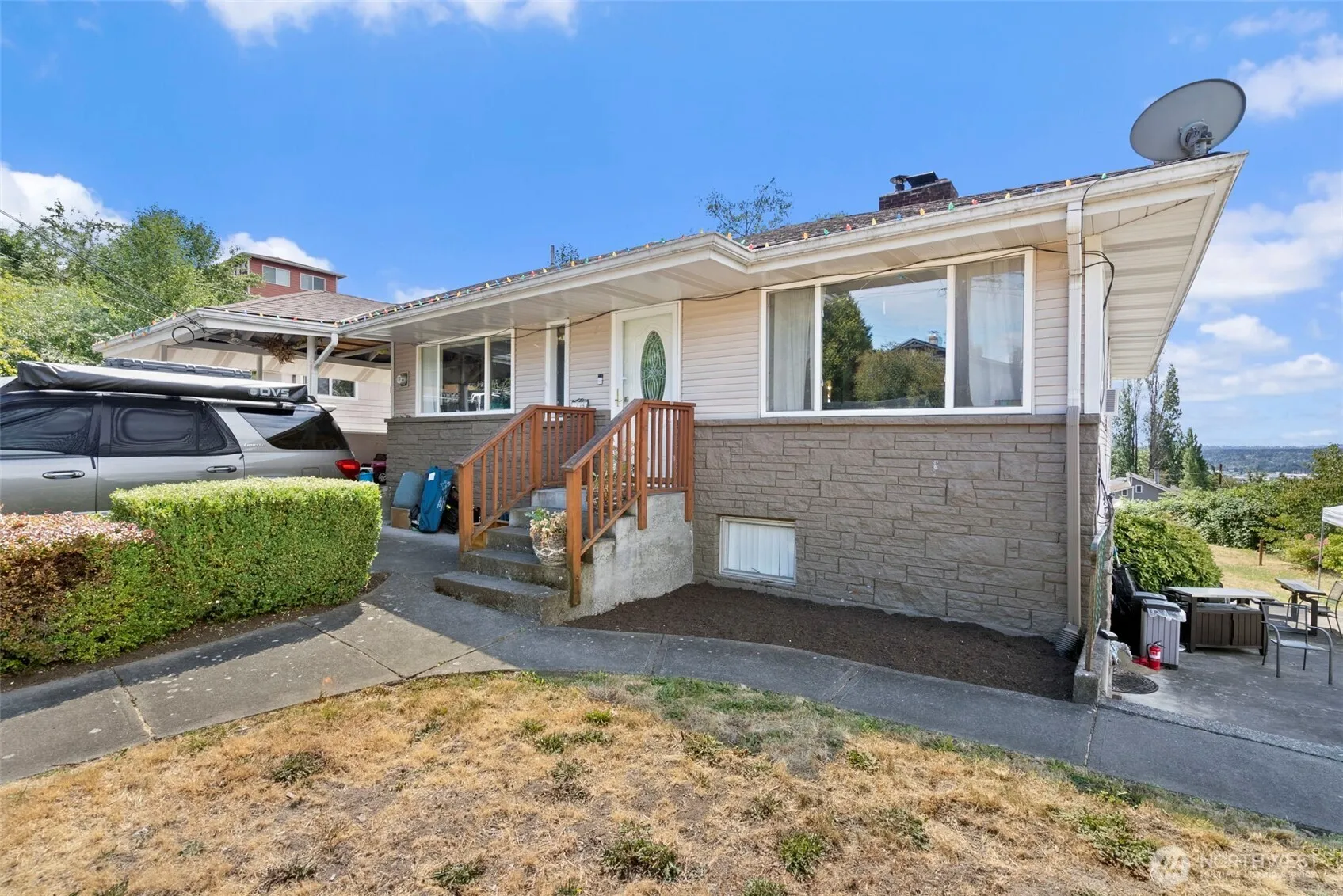 Property photo for 1735 S Pearl Street, Seattle photo 2