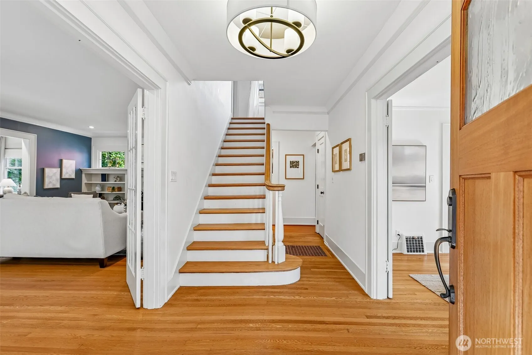 Property photo for 5248 17th Avenue Ne, Seattle photo 2