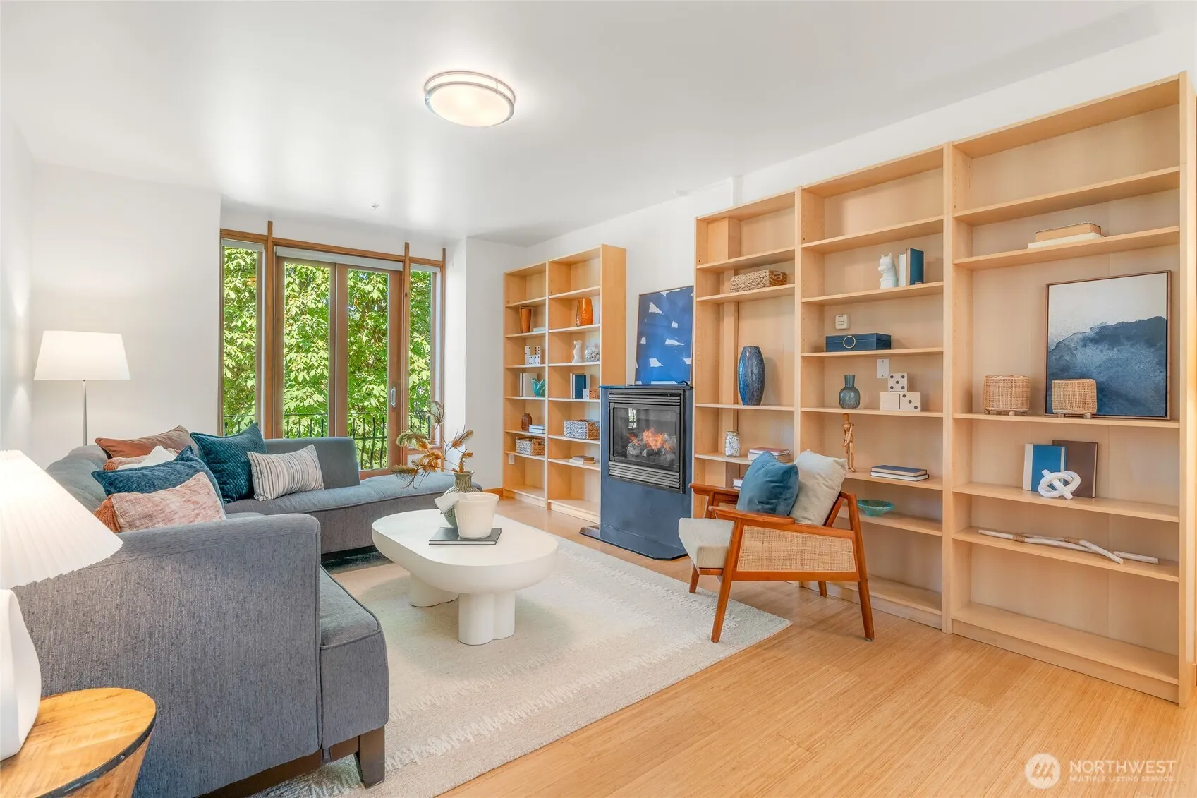 Property photo for 1122 Broadway E #301, Seattle photo 4
