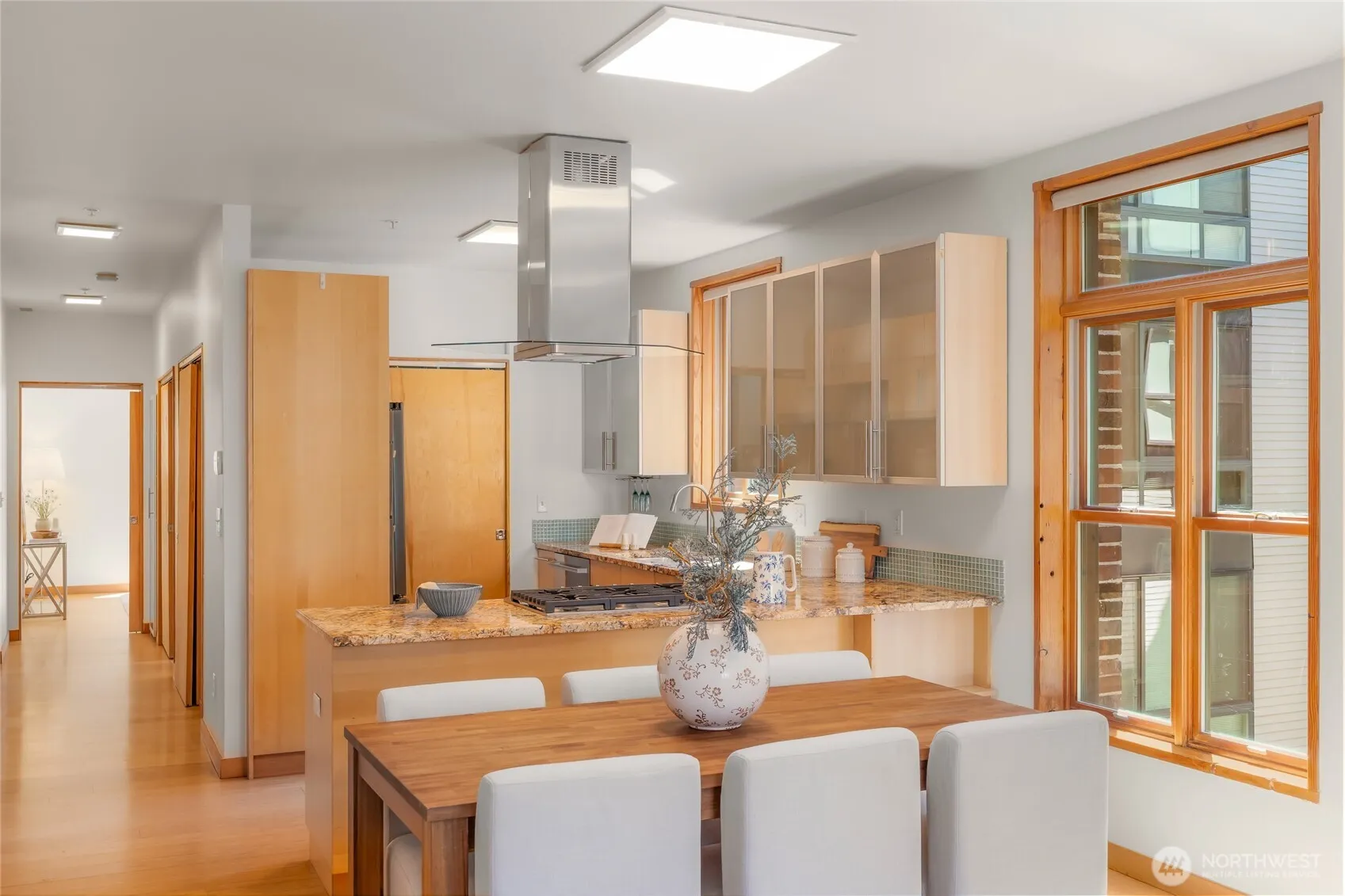 Property photo for 1122 Broadway E #301, Seattle photo 3