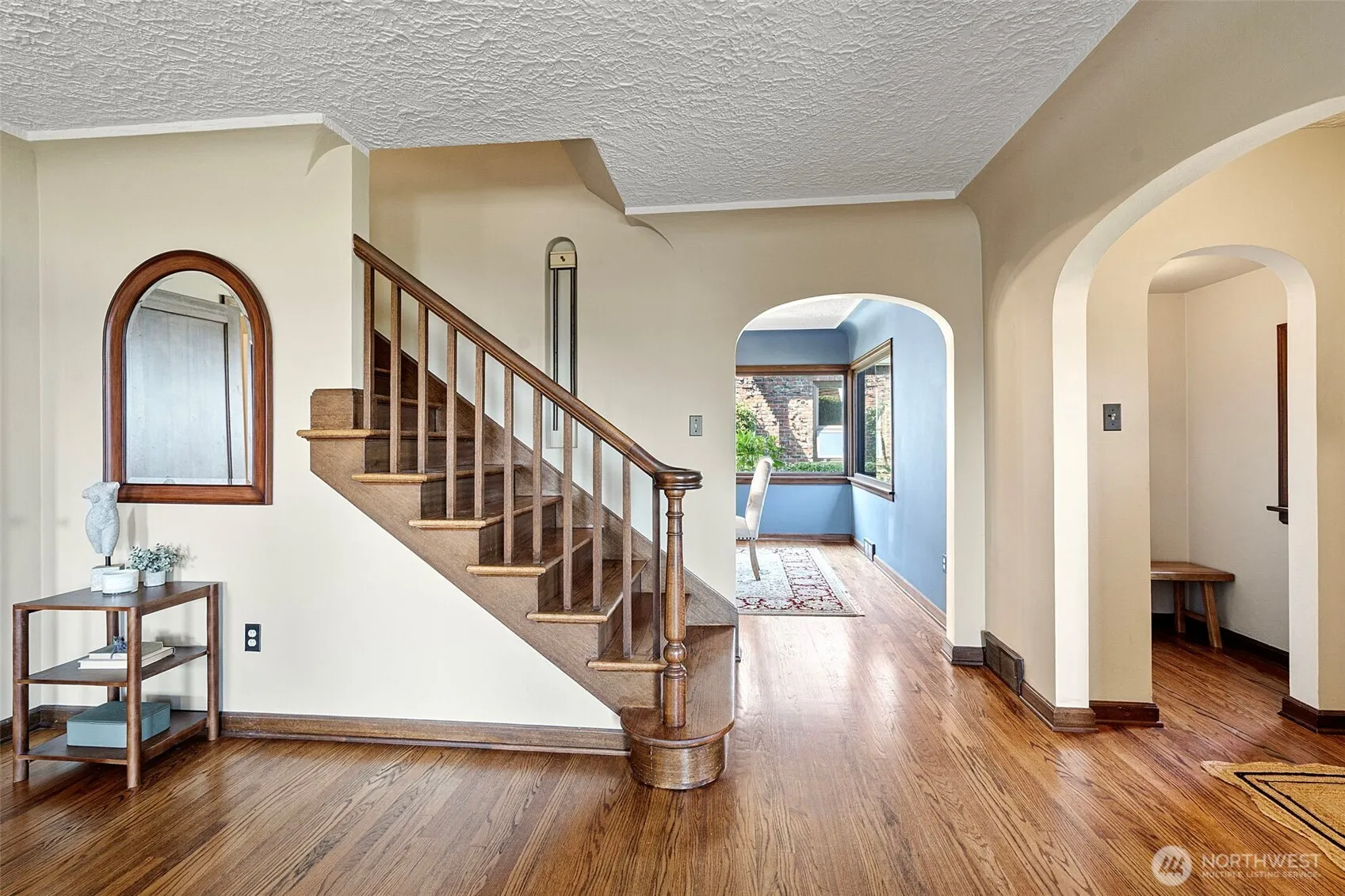 Property photo for 1012 N Park Drive, Tacoma photo 2