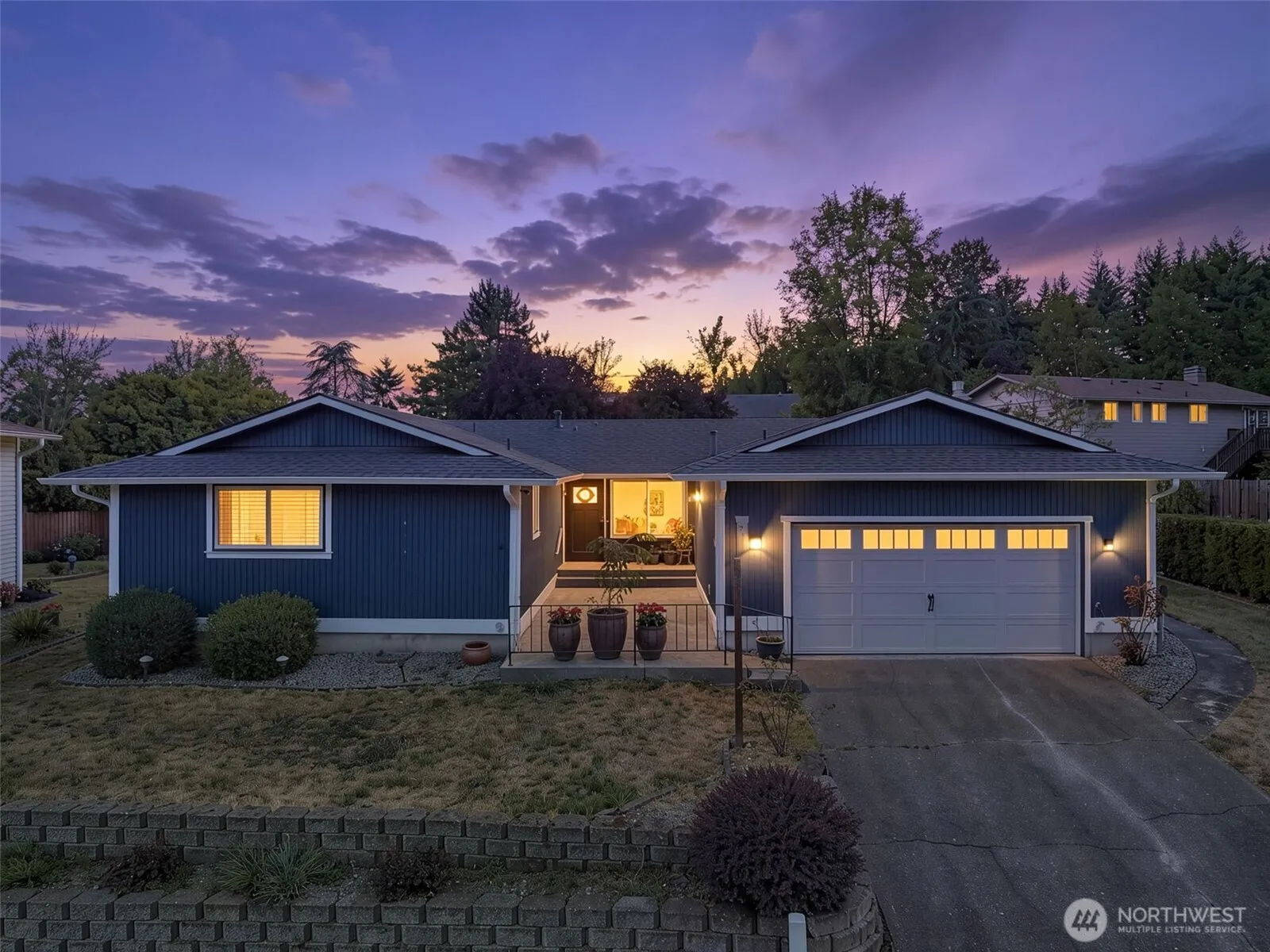 Property photo for 914 S 30th Place, Renton photo 2