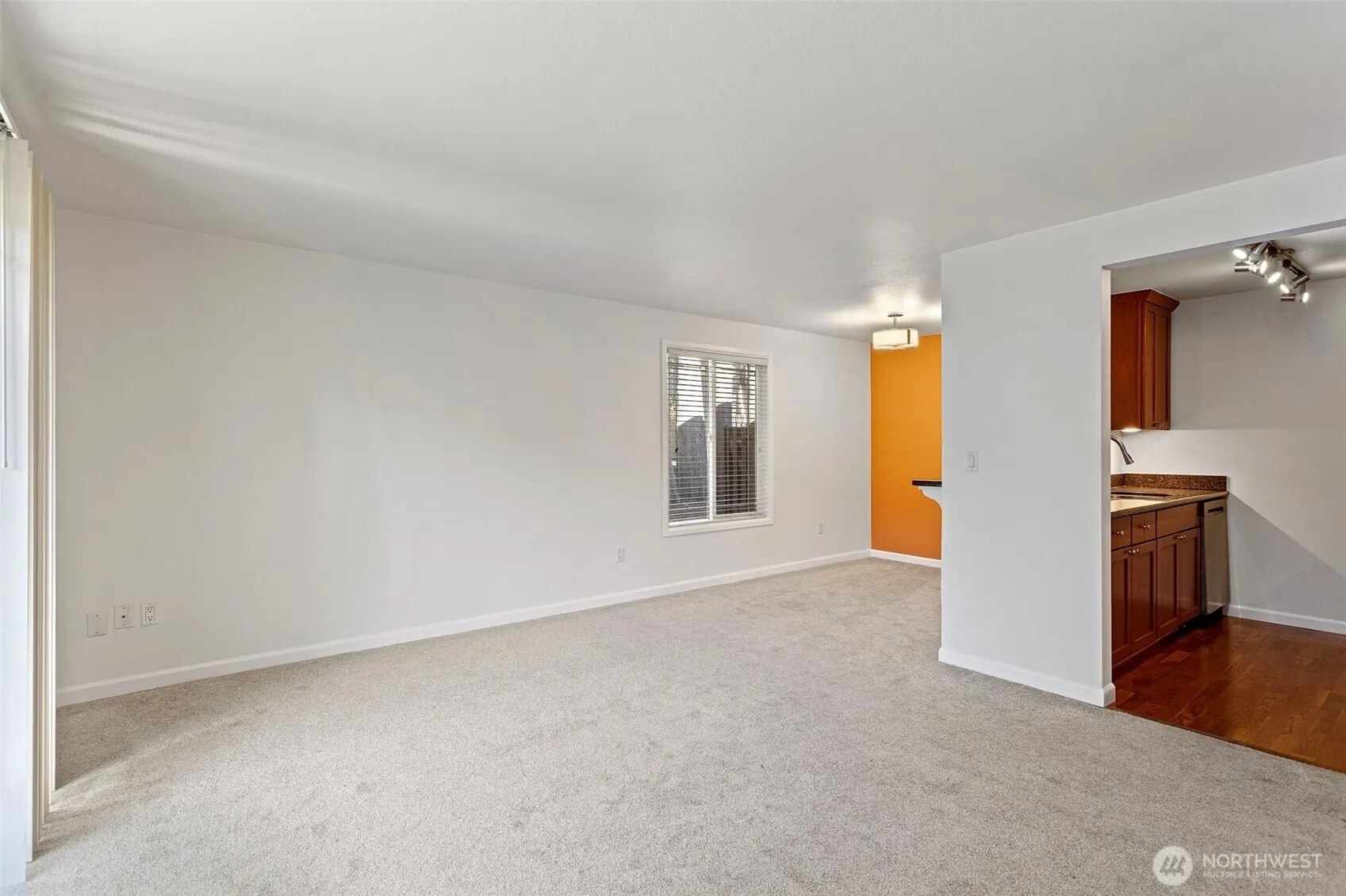 Property photo for 14200 Se 6th St #32, Bellevue photo 3