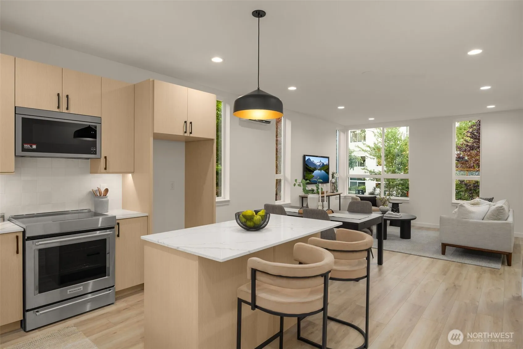 Property photo for 821 B 17th Avenue, Seattle photo 5