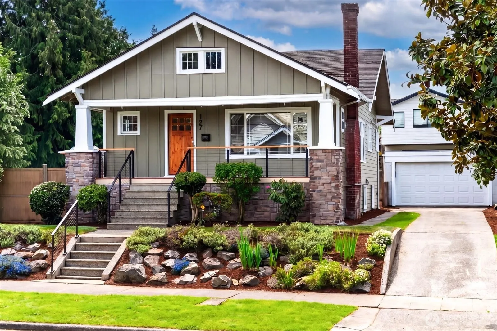 Property photo for 127 Ne 58th Street, Seattle photo 4