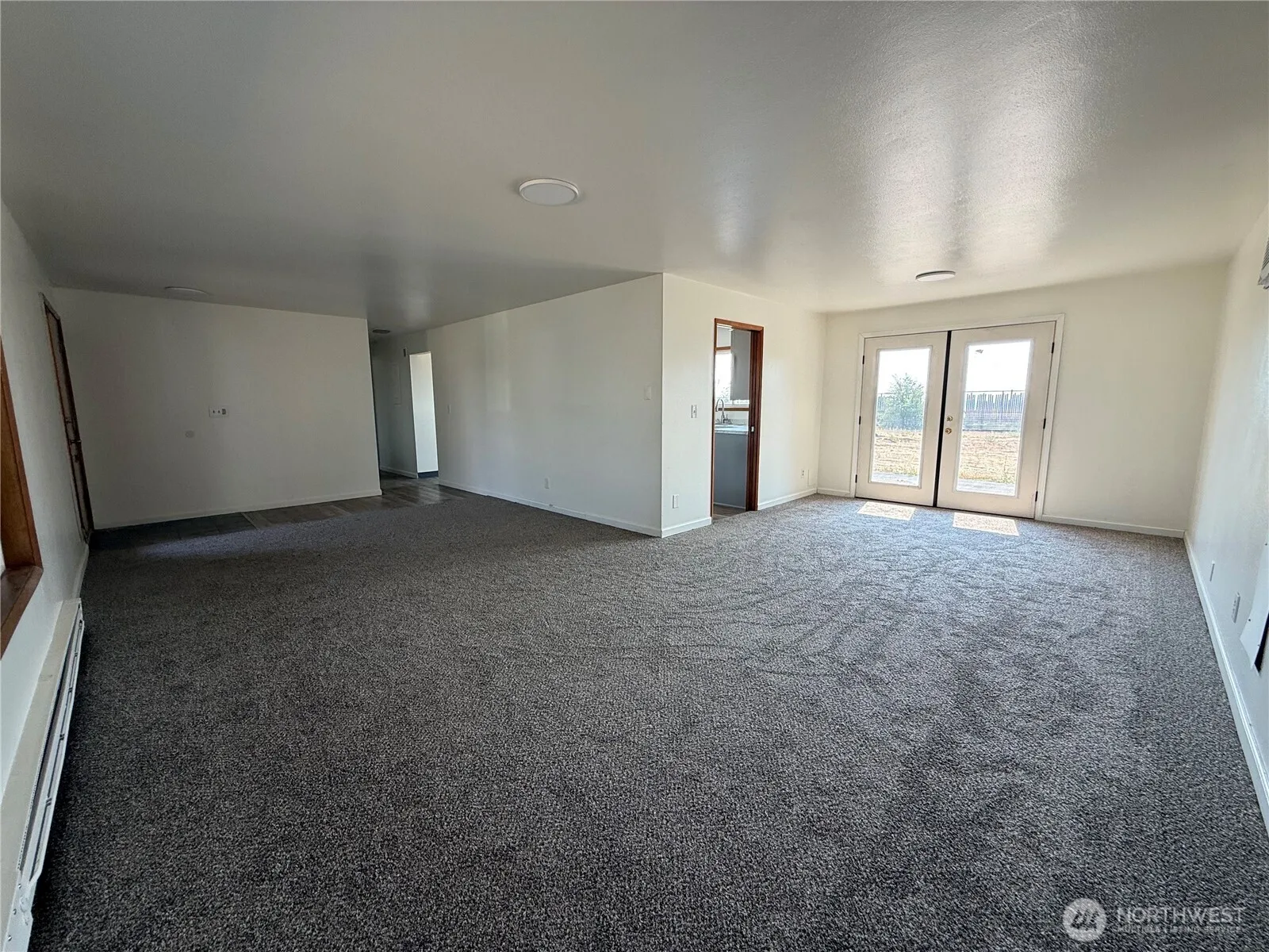 Property photo for 135 Schilling Drive, Moses Lake photo 2