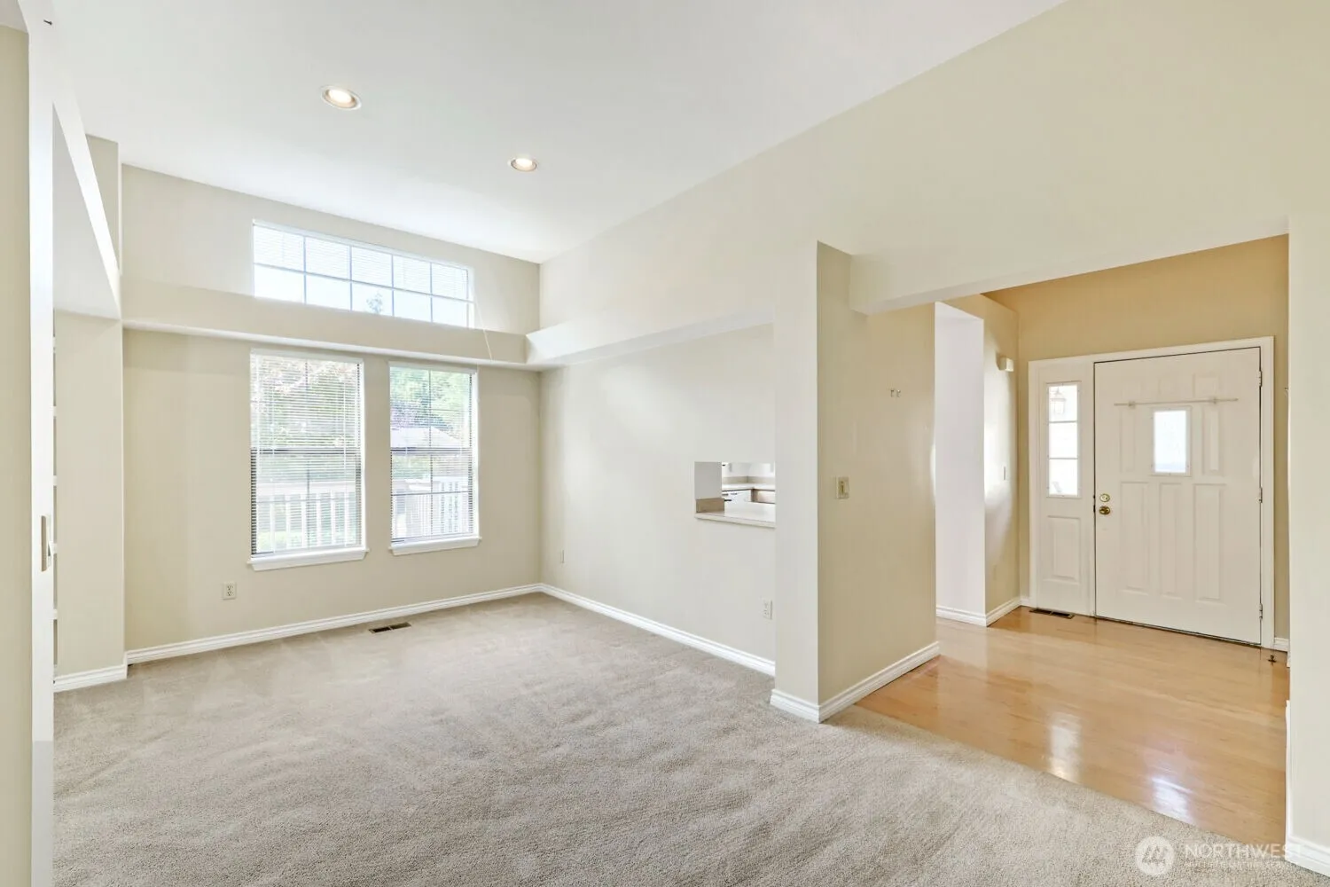Property photo for 10063 Wallingford Avenue N, Seattle photo 5