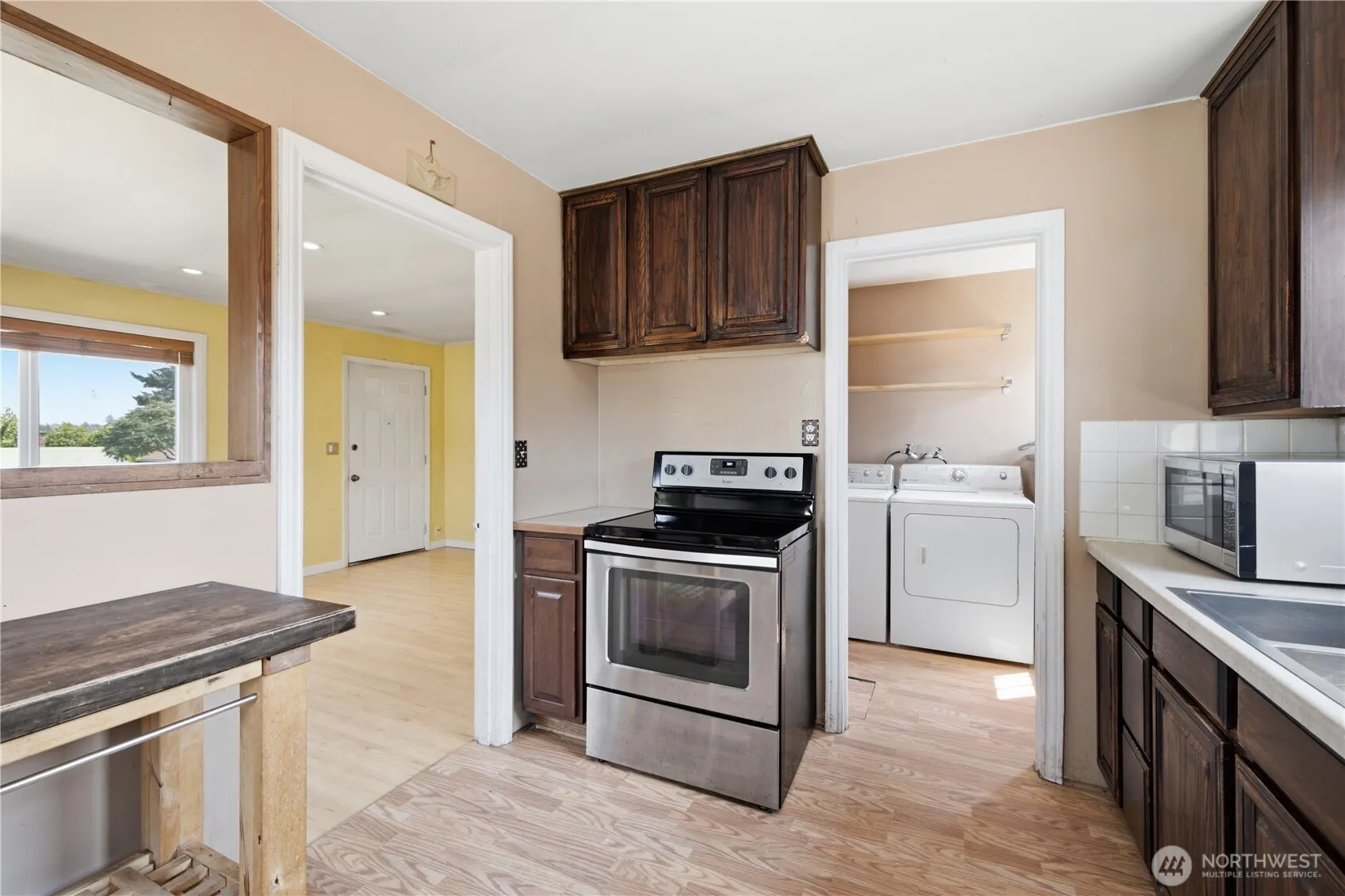 Property photo for 9831 33rd Avenue Sw, Seattle photo 3