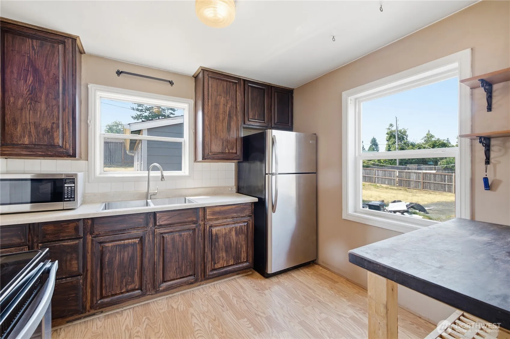 Property photo for 9831 33rd Avenue Sw, Seattle photo 2