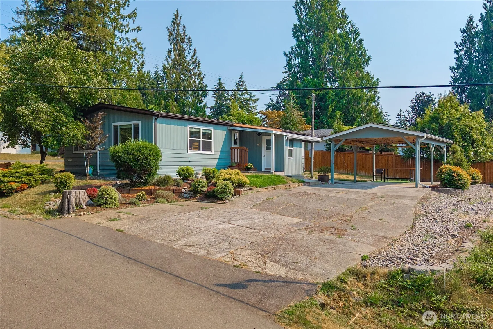 Property photo for 10029 Whitecap Drive Nw, Olympia