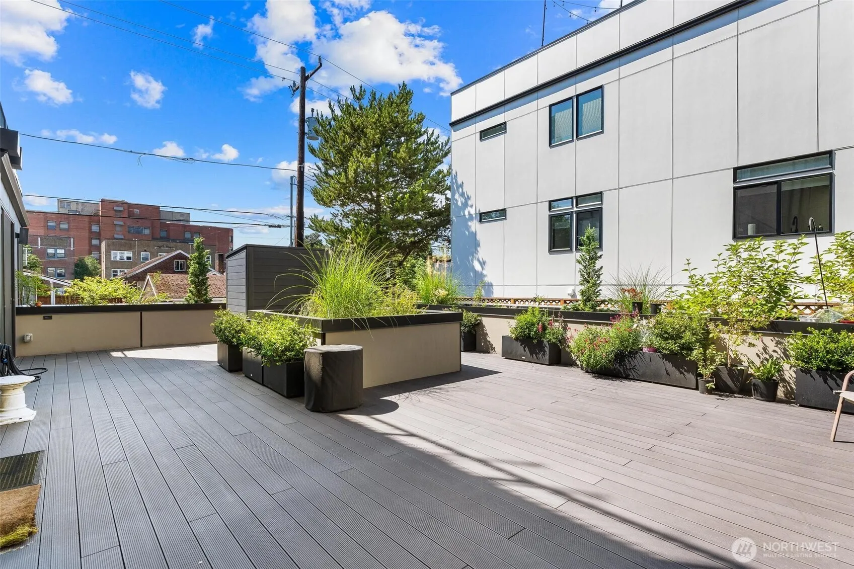 Property photo for 305 17th Avenue E, Seattle photo 3