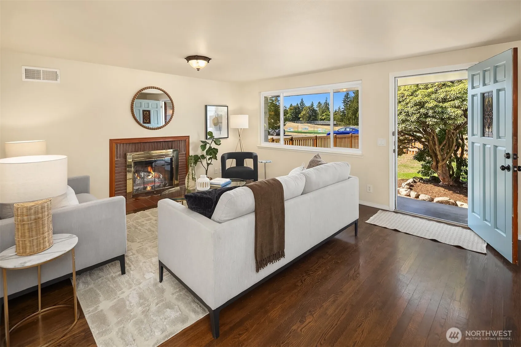 Property photo for 211 N 160th Street, Shoreline photo 5