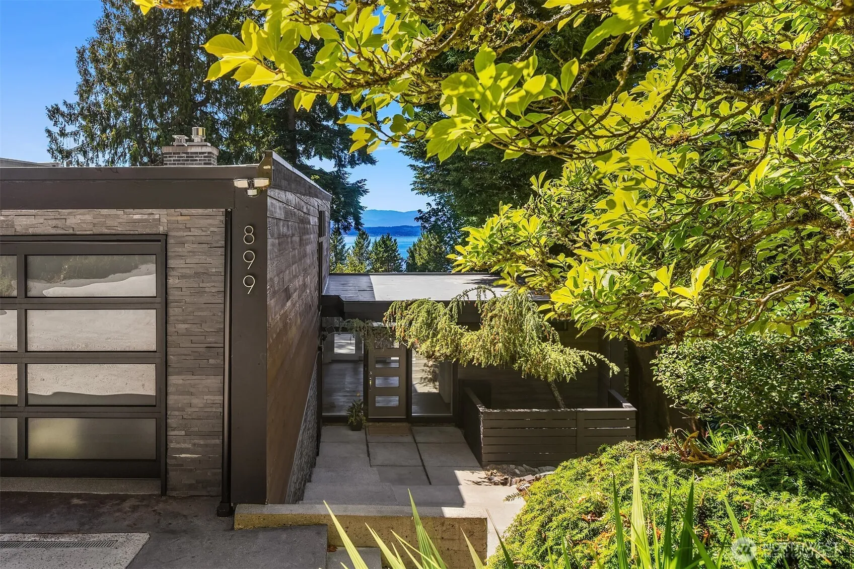 Property photo for 899 Nw Elford Drive, Seattle photo 3