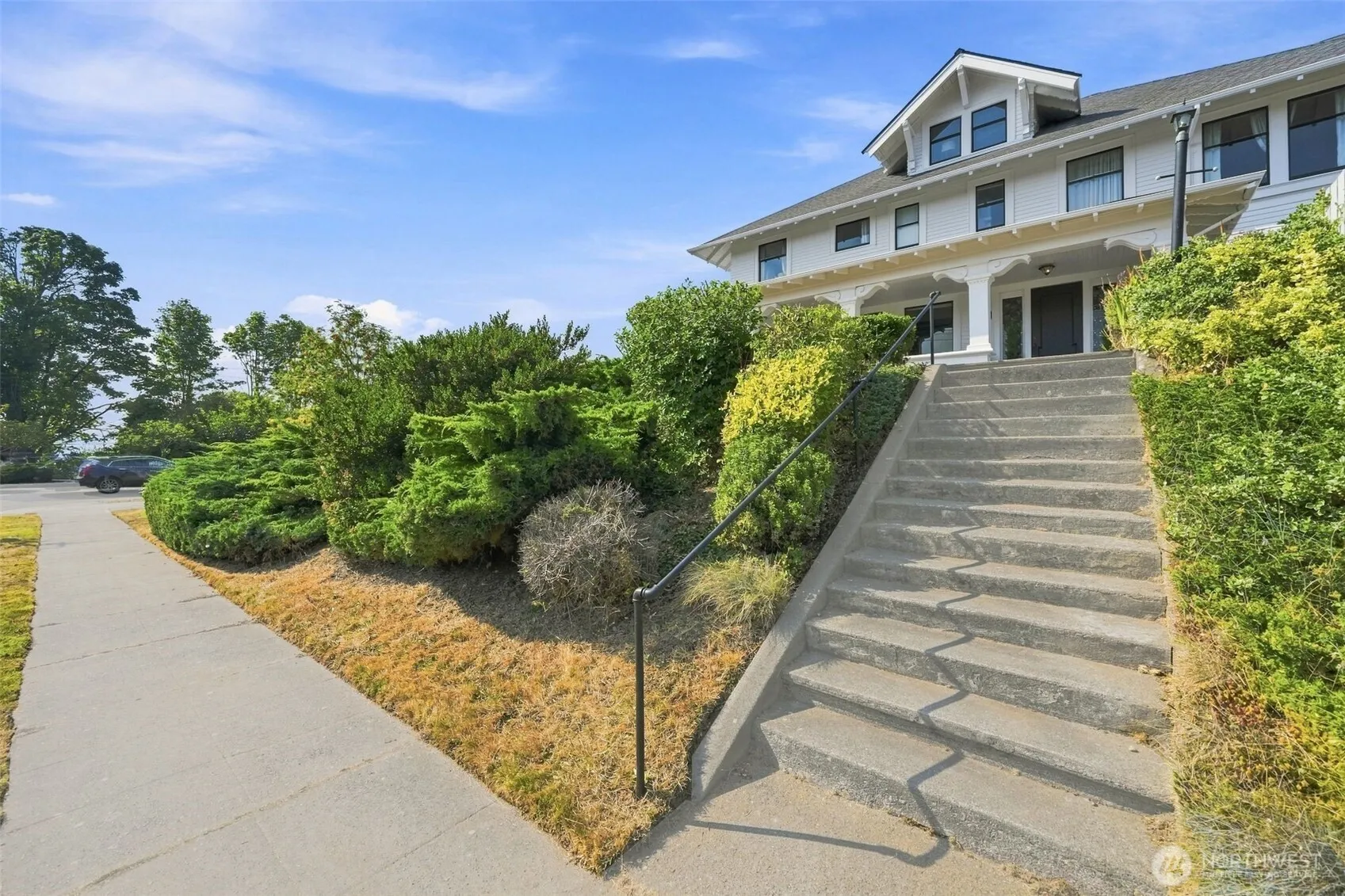 Property photo for 2329 Rucker Avenue, Everett photo 3