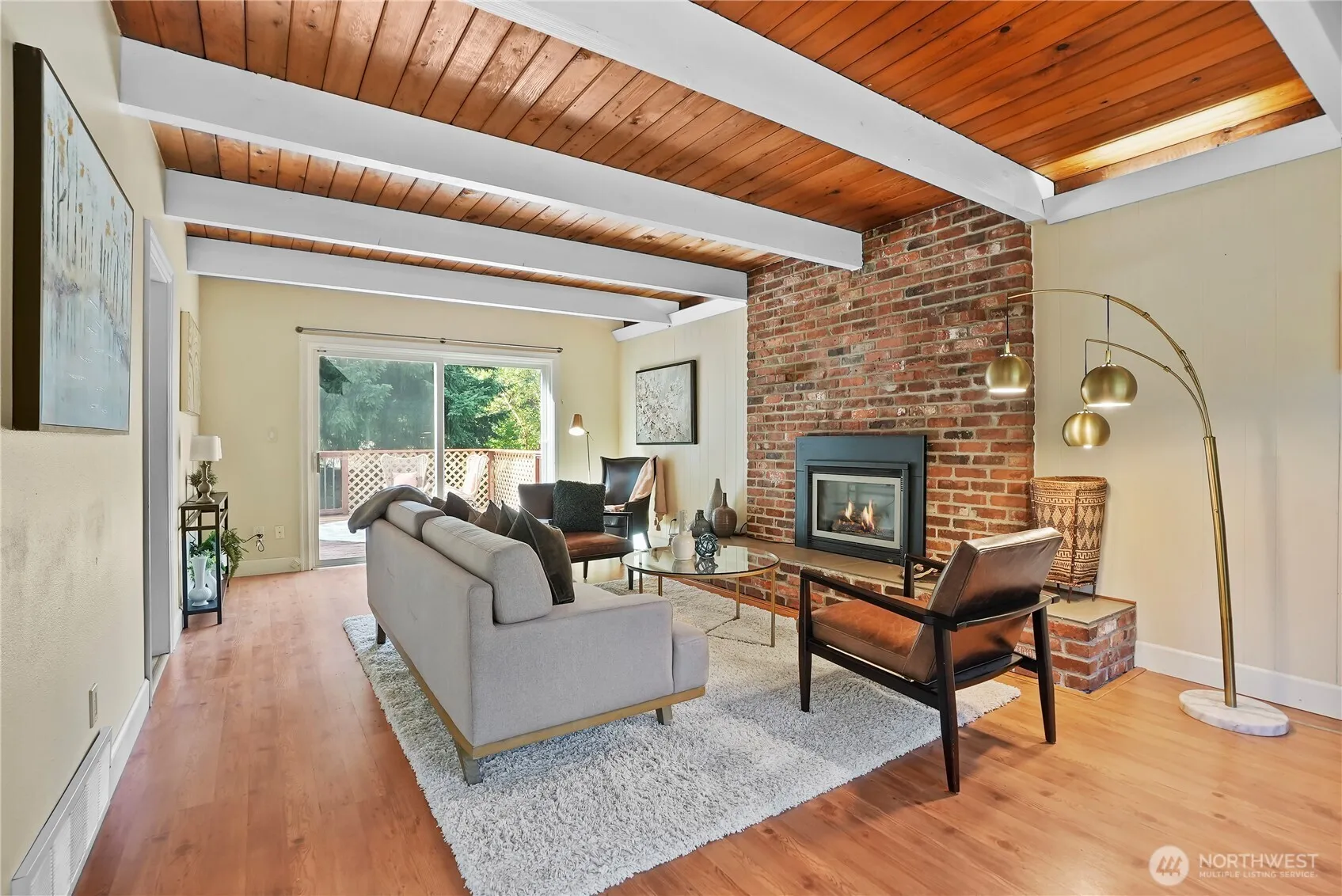 Property photo for 8003 Ne 203rd St, Kenmore photo 4