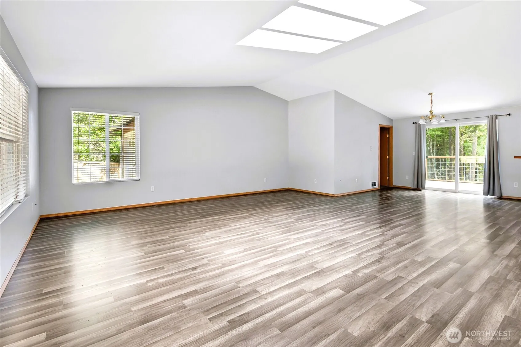 Property photo for 1671 Dickinson Avenue, Shelton photo 3