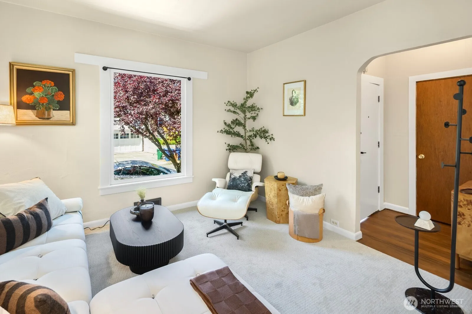 Property photo for 6322 5th Avenue Ne, Seattle photo 3