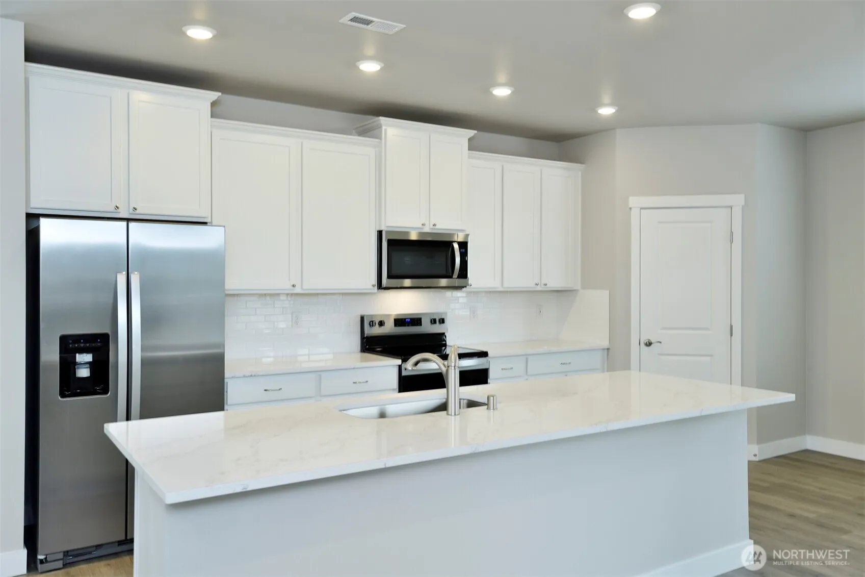 Property photo for 15136 87th Place E, Puyallup photo 4