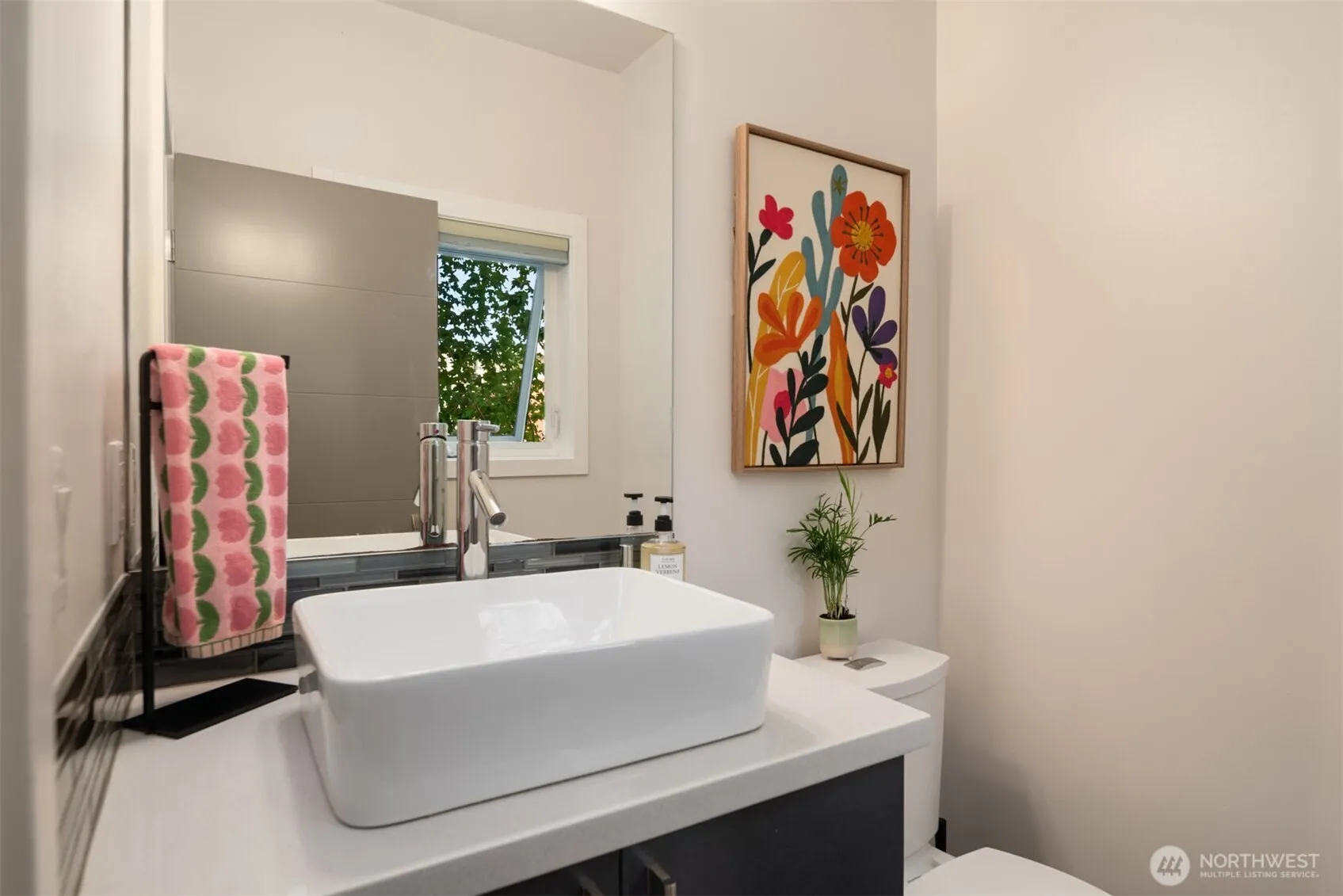Property photo for 1754 Valentine Place S, Seattle photo 4
